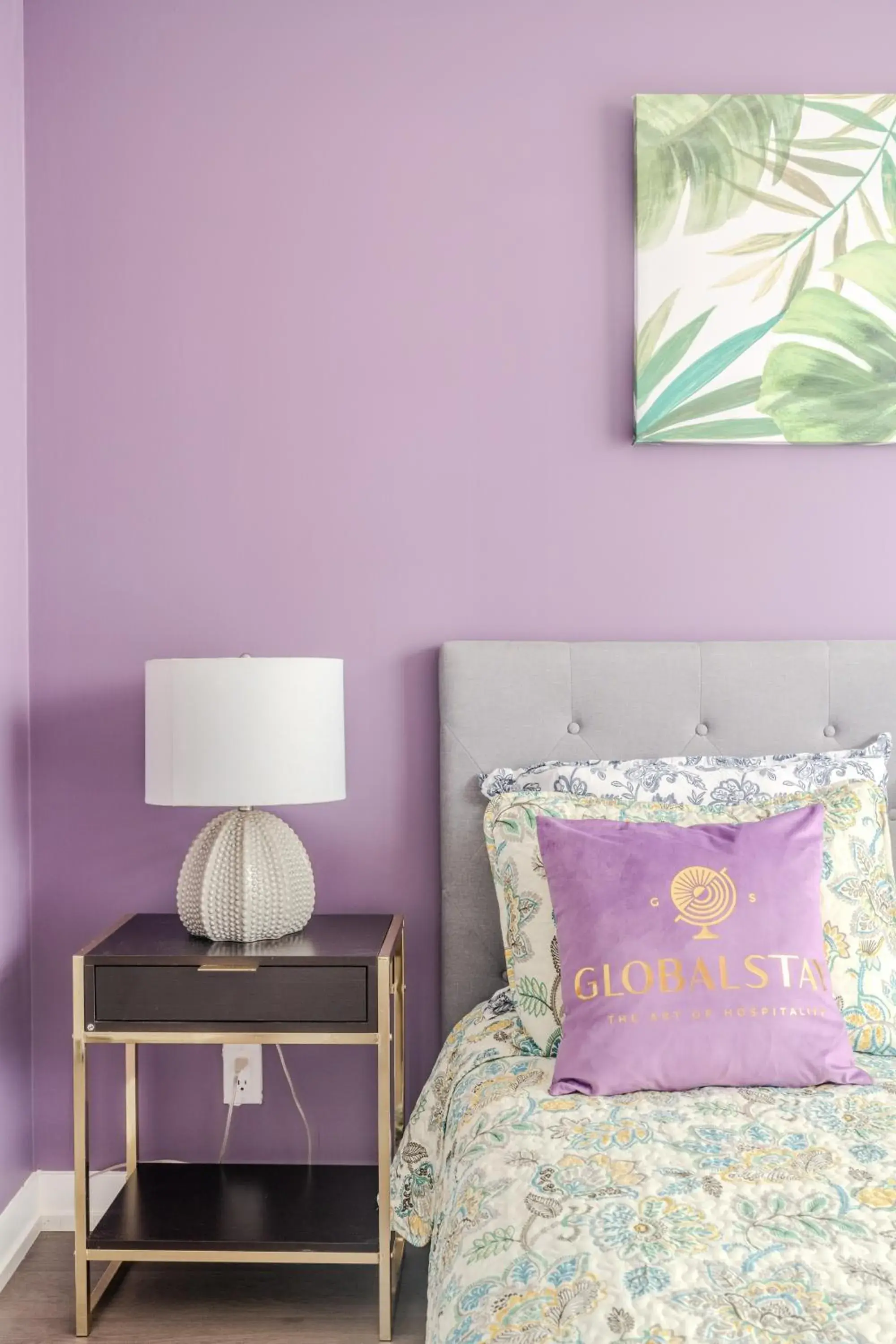 Bed in Modern Lillian St Apartments by GLOBALSTAY Bed in Modern Lillian St Apartments by GLOBALSTAY