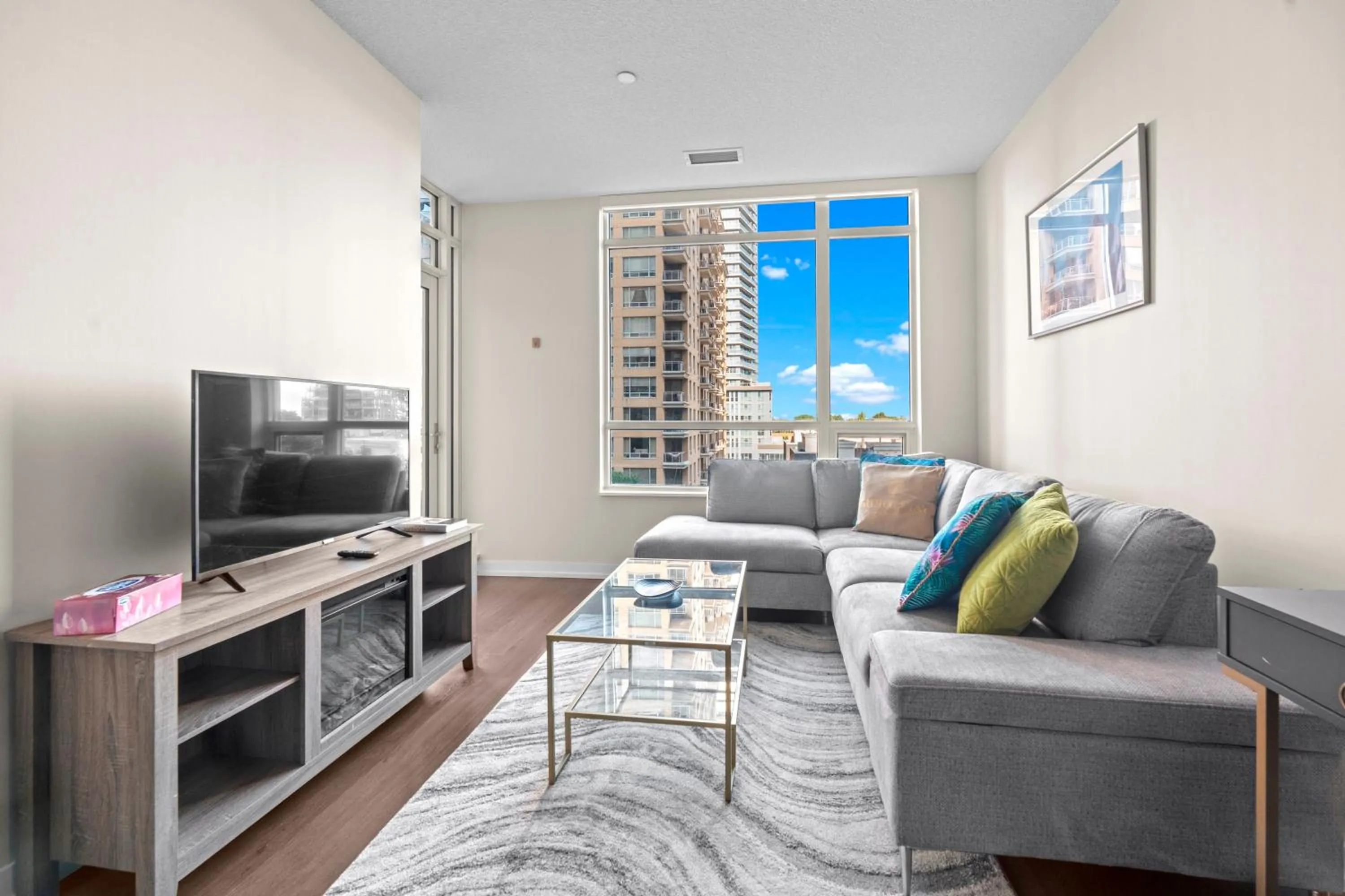 TV and multimedia in Modern Lillian St Apartments by GLOBALSTAY