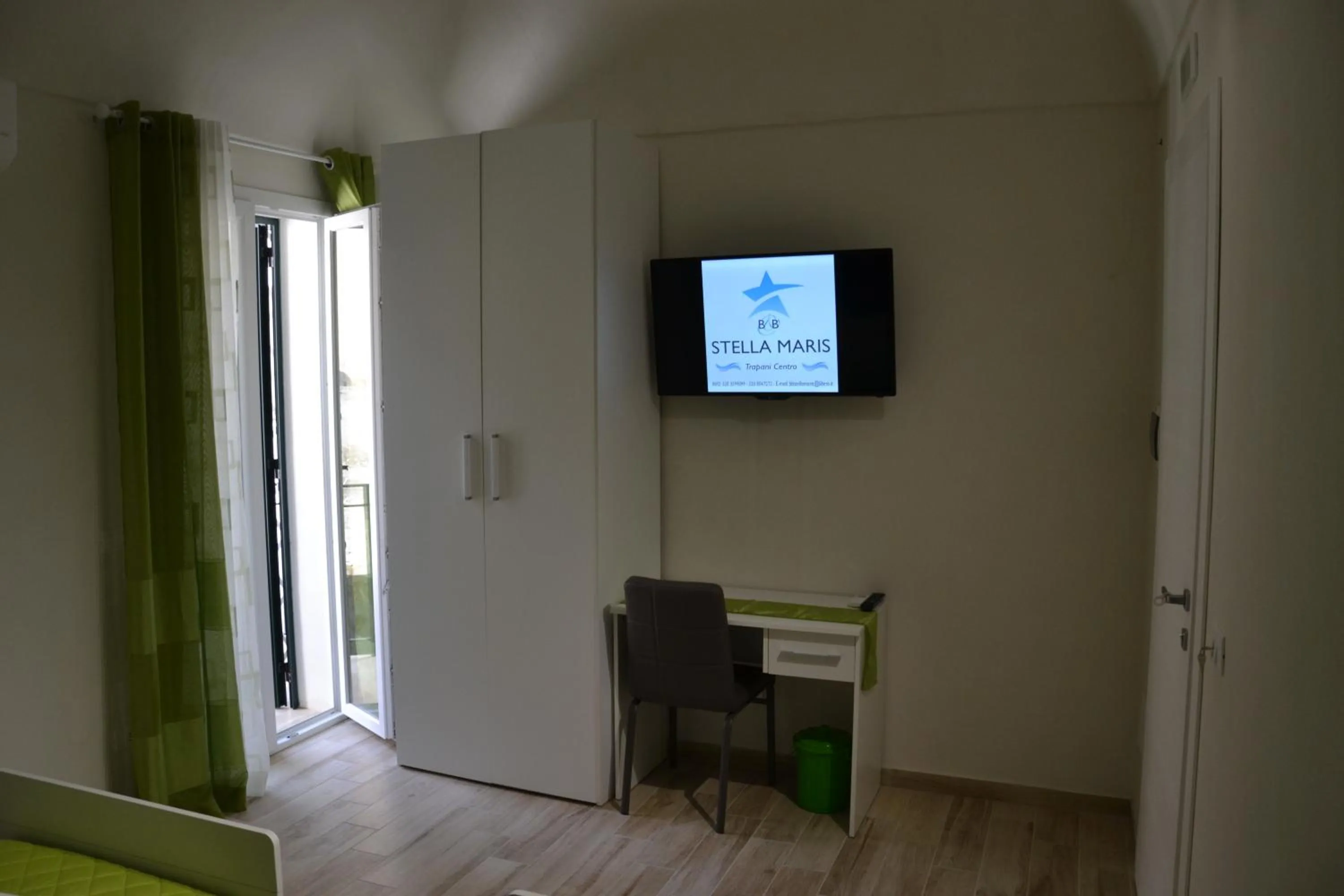 TV and multimedia in B&B Stella Maris Trapani Centro