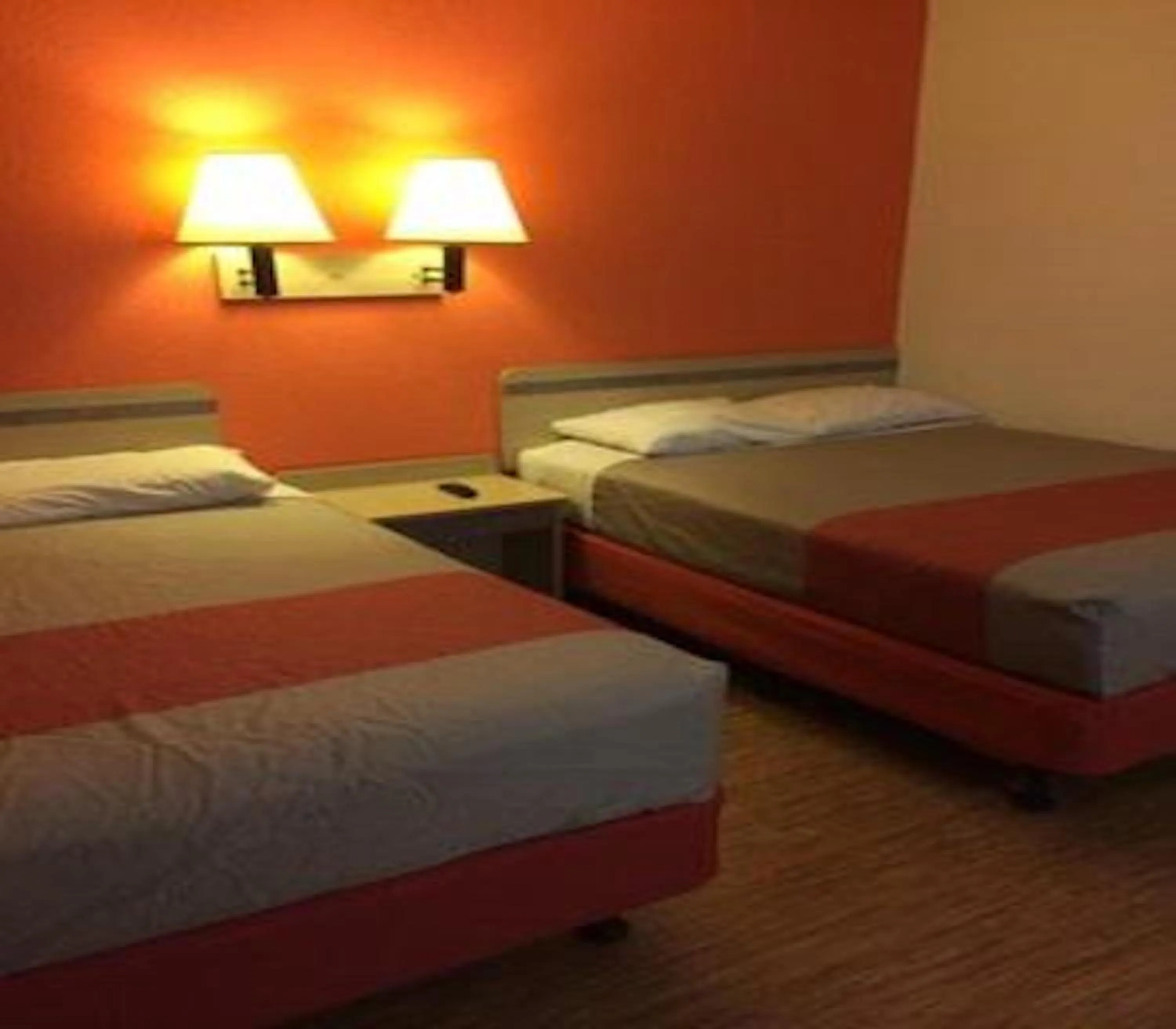 Bed in Motel 6 Elk City, Ok