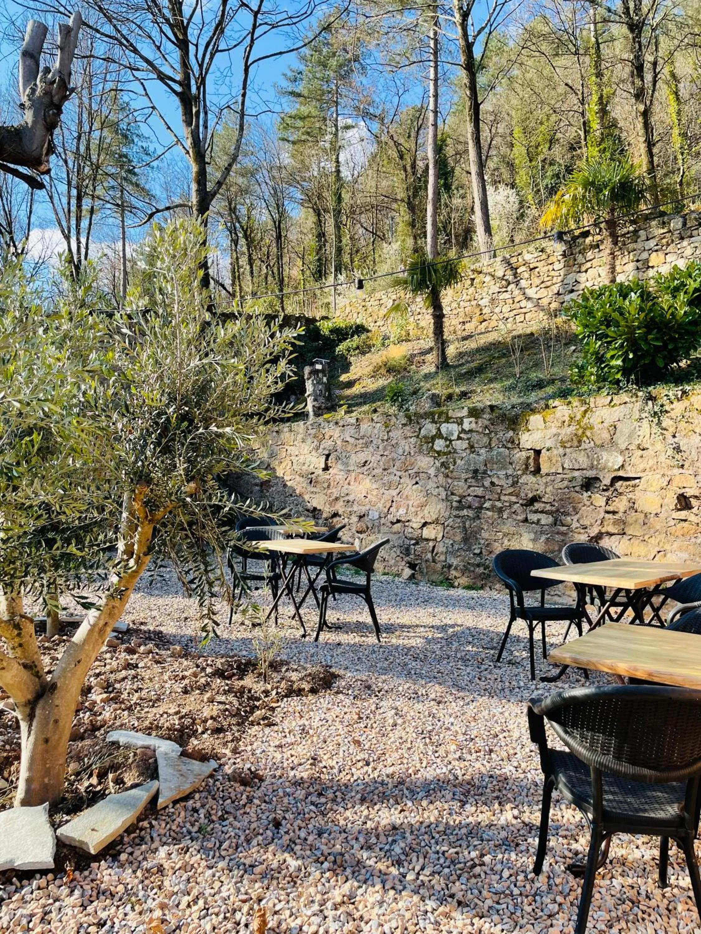Patio in Hotel De Ma Tante