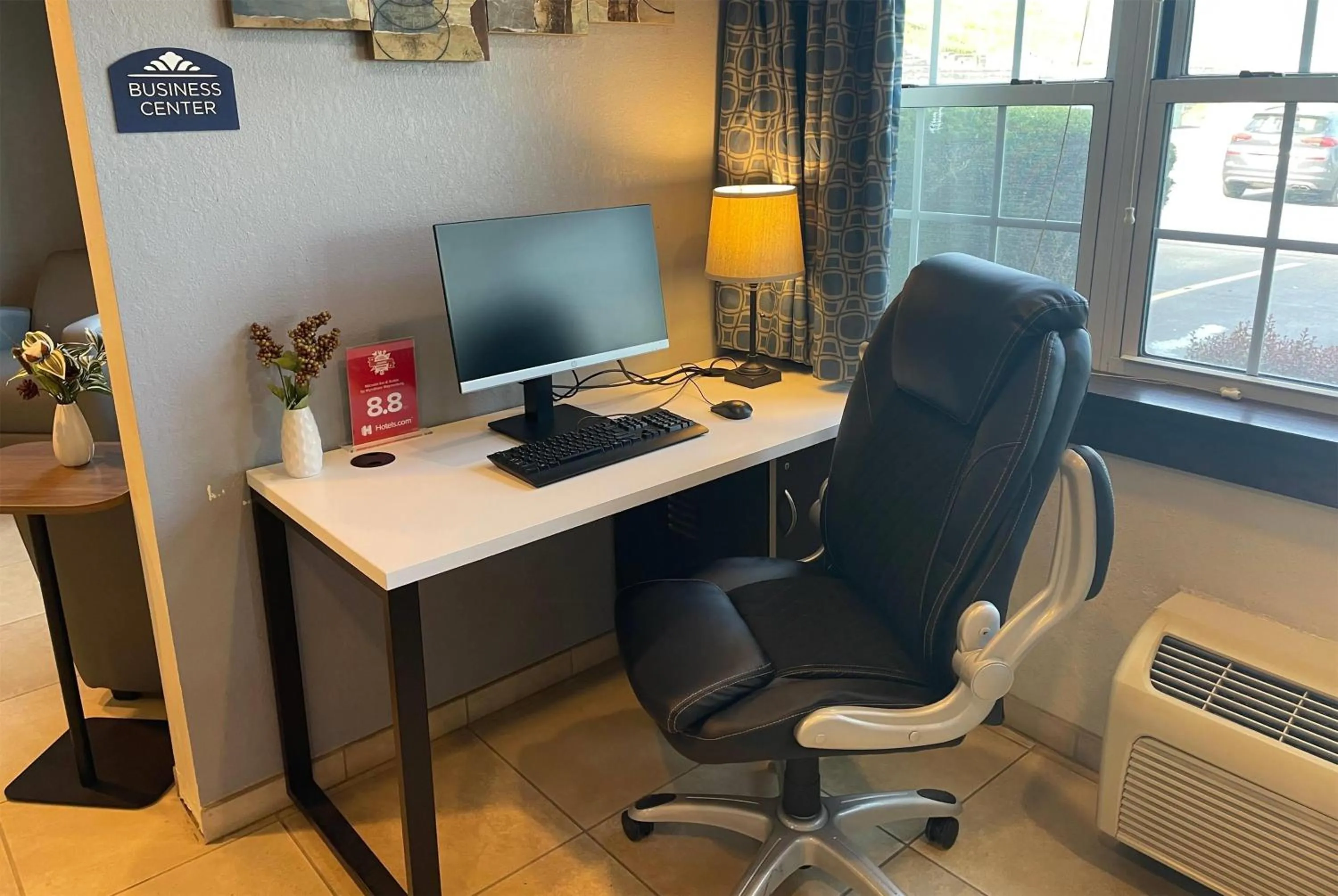 Business facilities in Microtel Inn & Suites by Wyndham Waynesburg