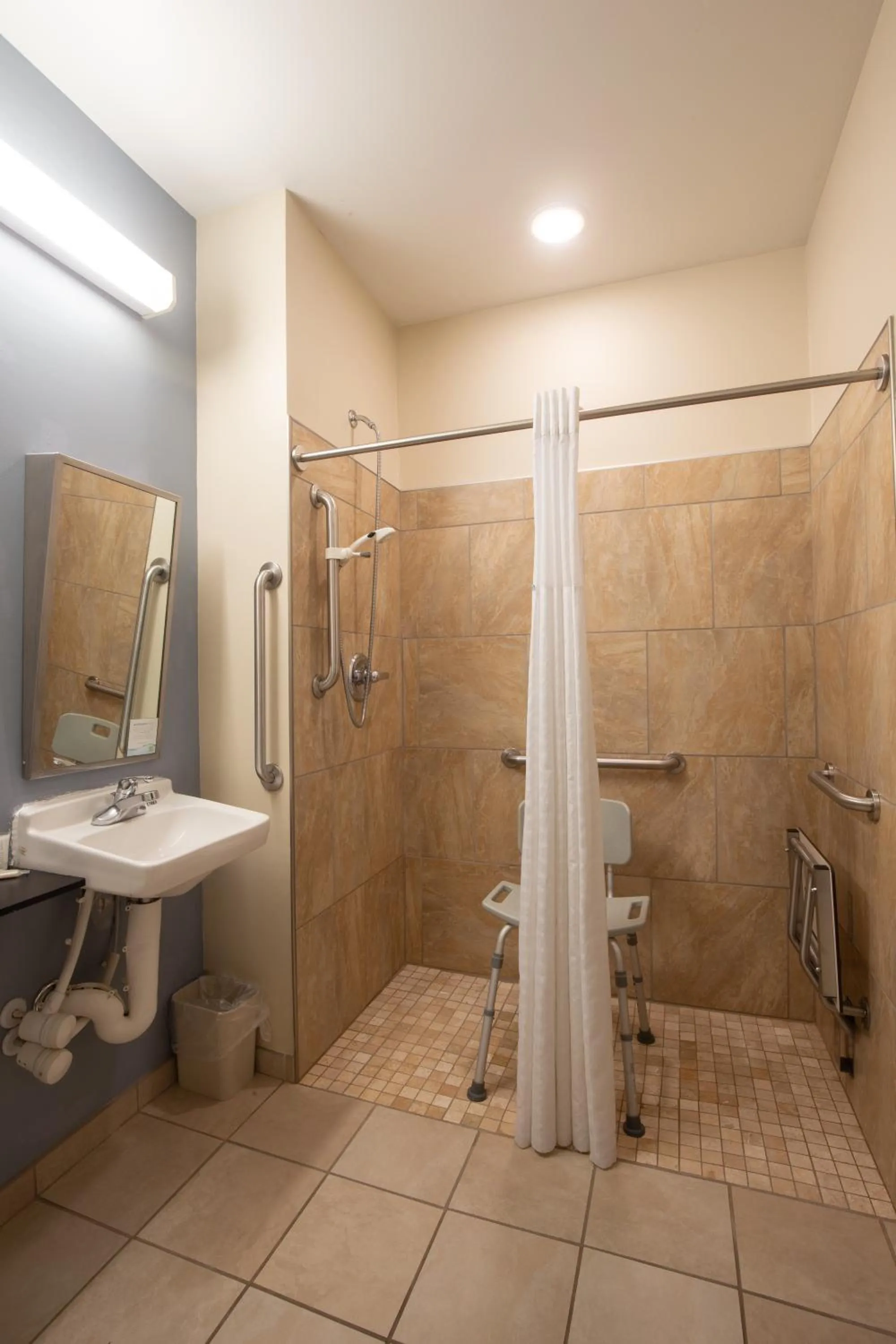 Shower in Microtel Inn & Suites by Wyndham Waynesburg