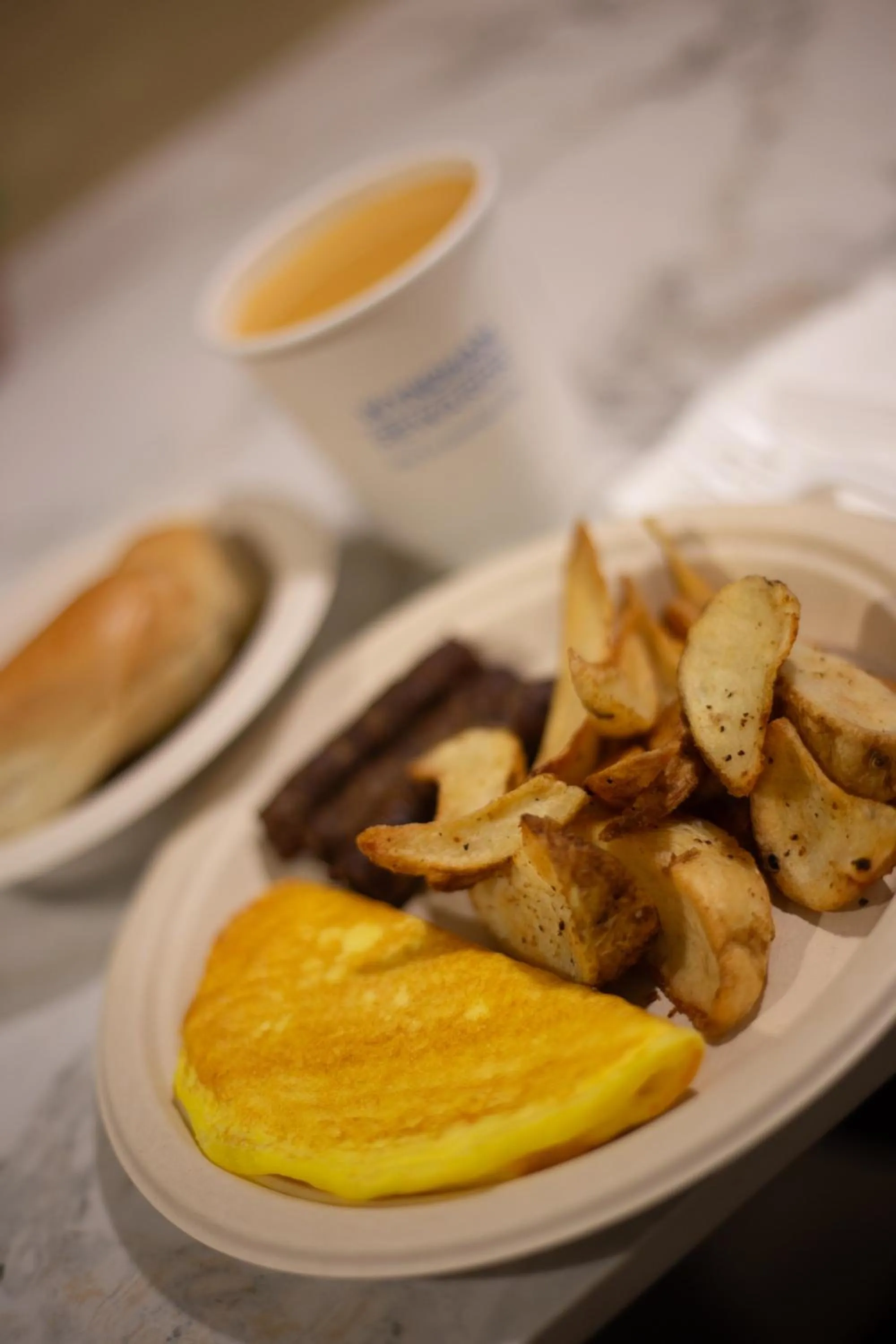 Food and drinks in Microtel Inn & Suites by Wyndham Waynesburg