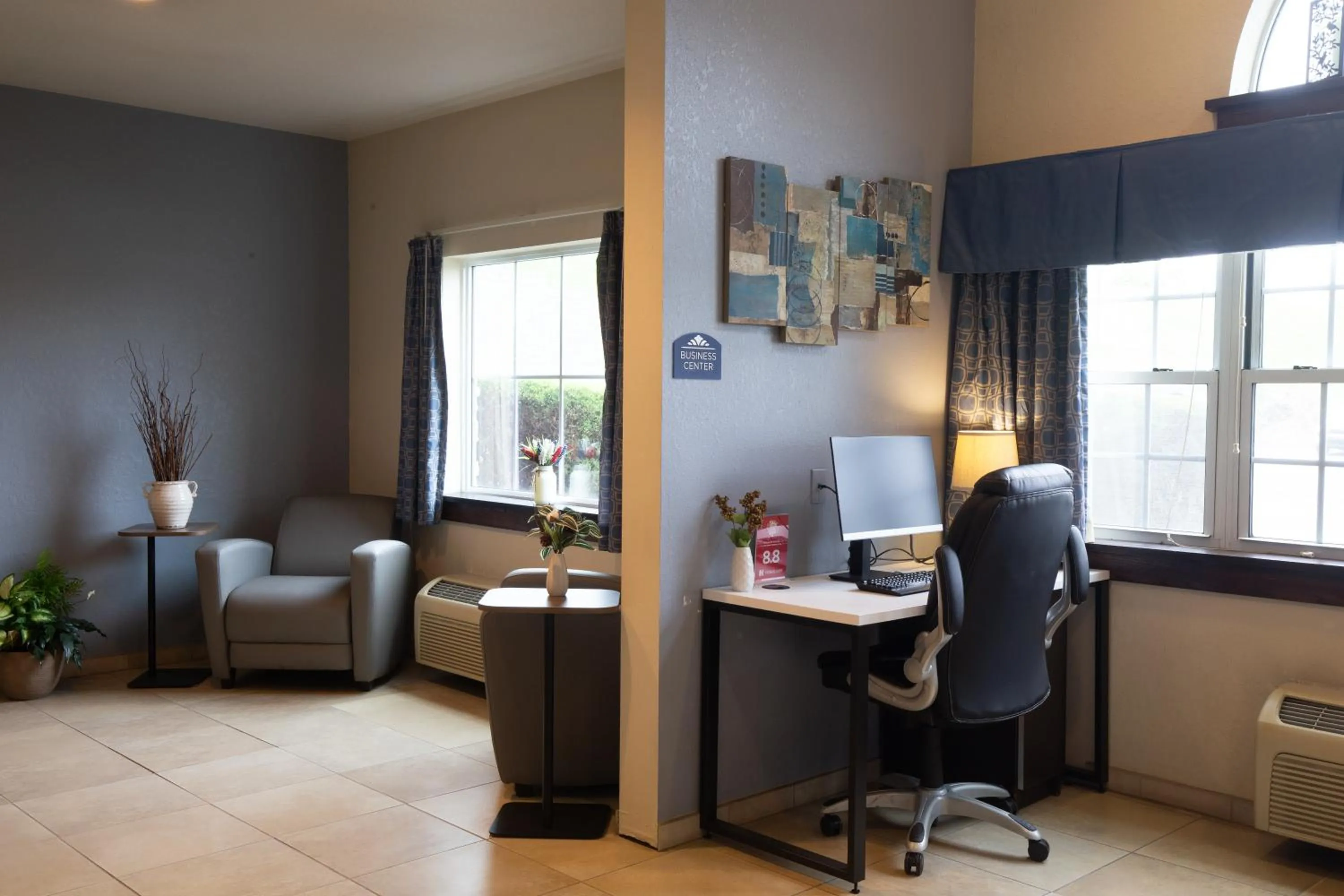 Business facilities in Microtel Inn & Suites by Wyndham Waynesburg