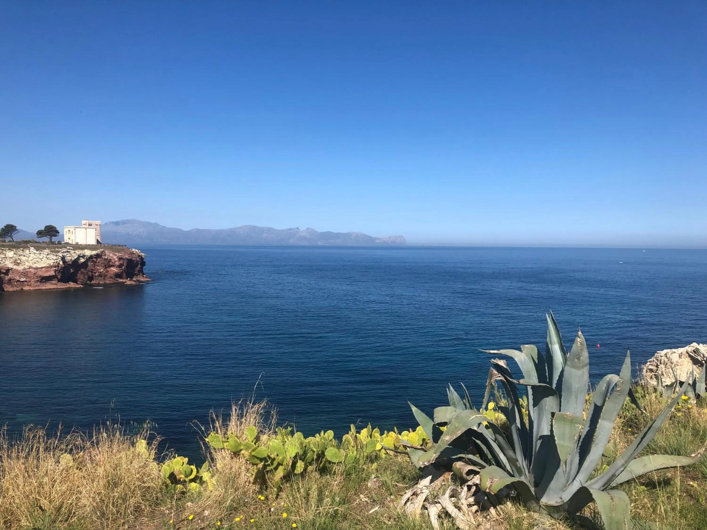 Beach in b&b le onde praiola