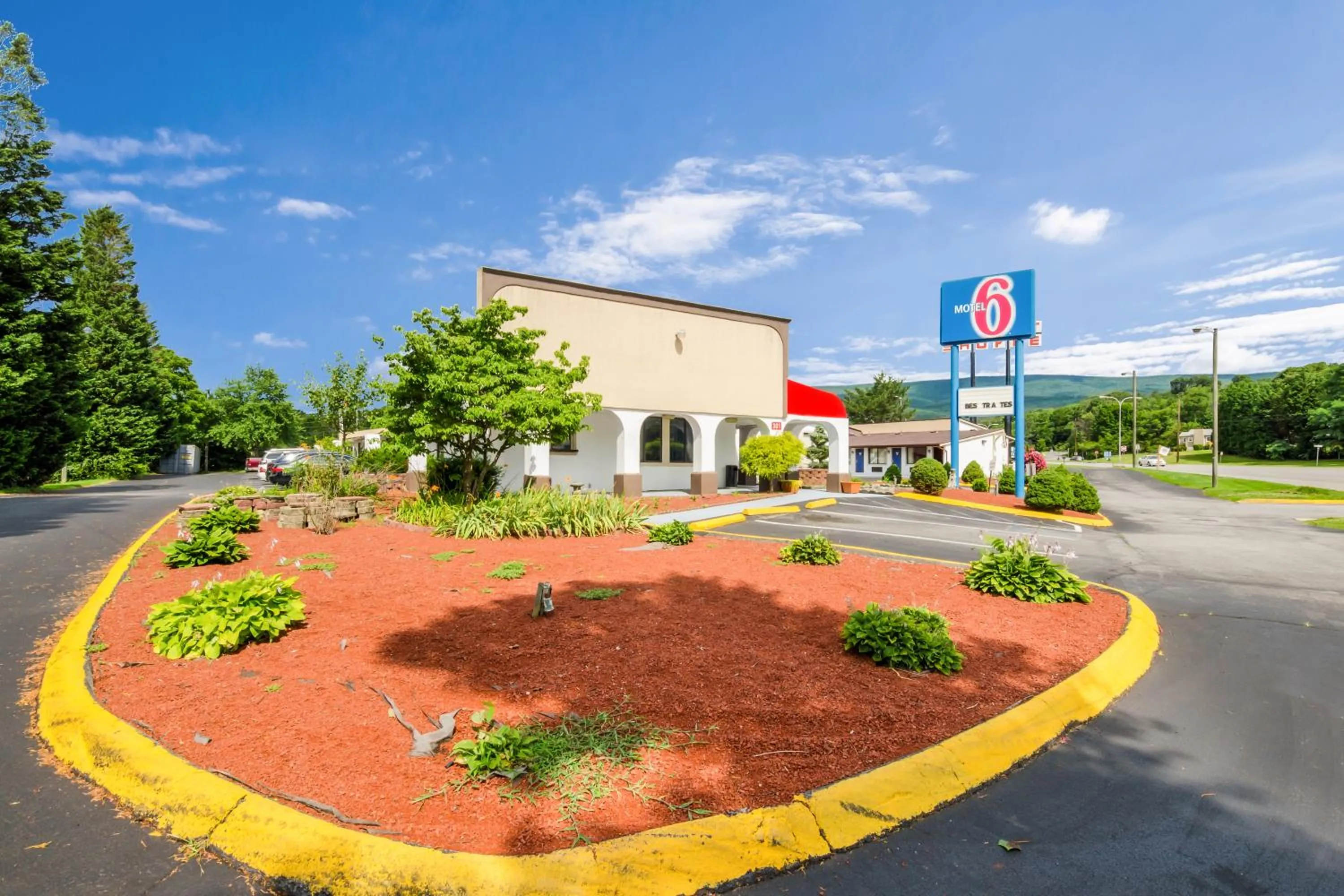 Property building in Motel 6-Salem, VA