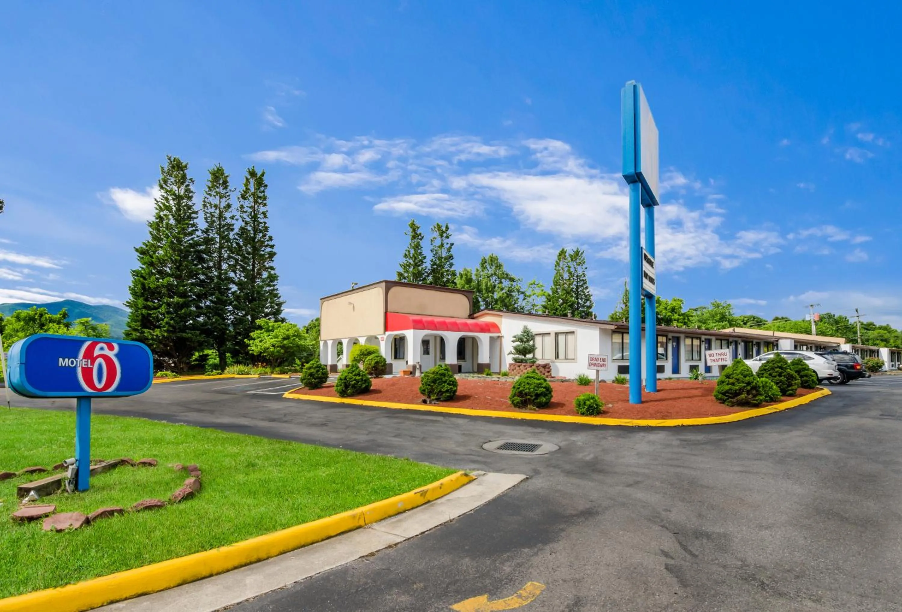 Property building in Motel 6-Salem, VA