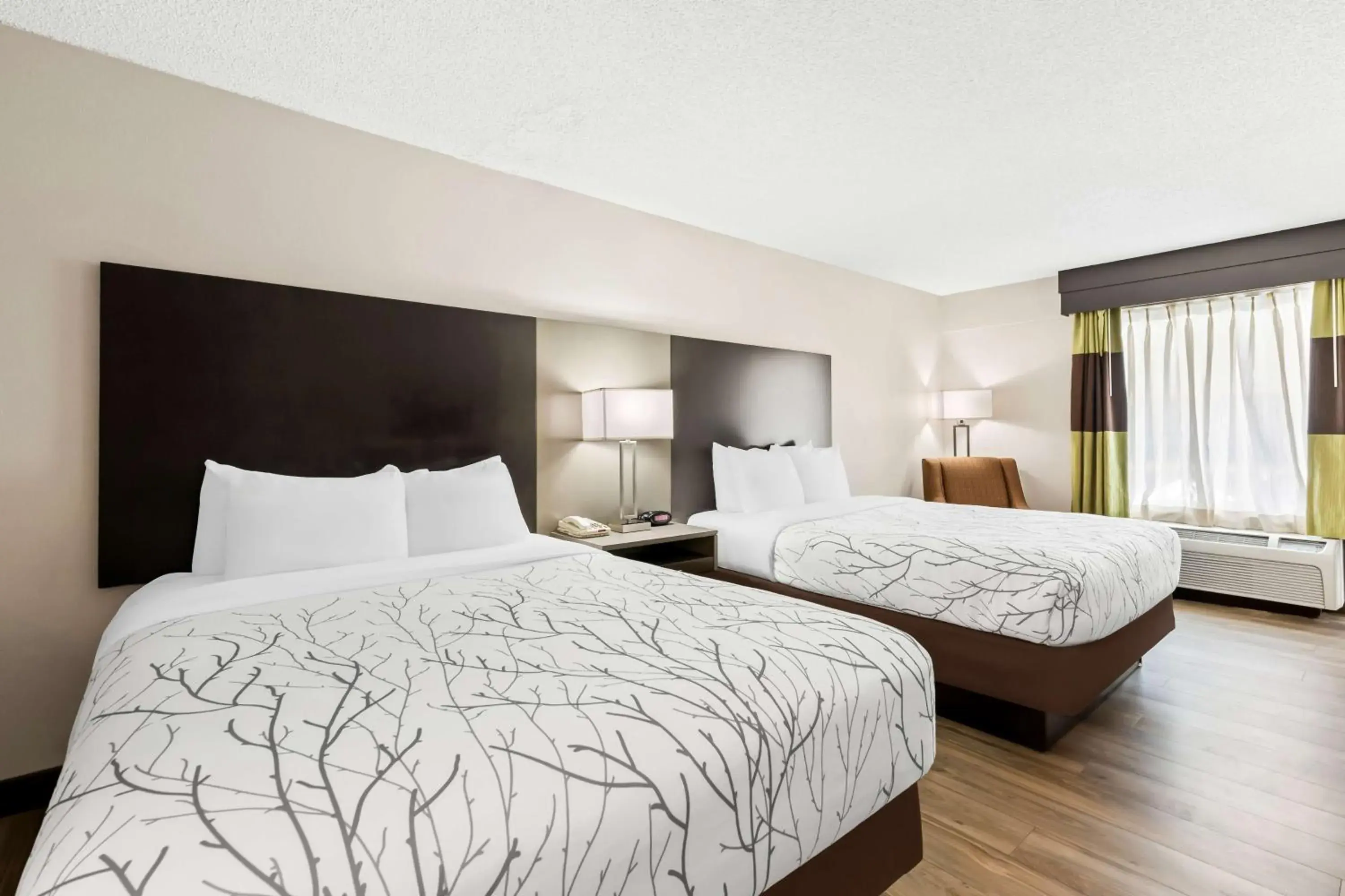 Queen Room with Two Queen Beds - Non-Smoking in Best Western - Fayetteville Queen Room with Two Queen Beds - Non-Smoking in Best Western - Fayetteville