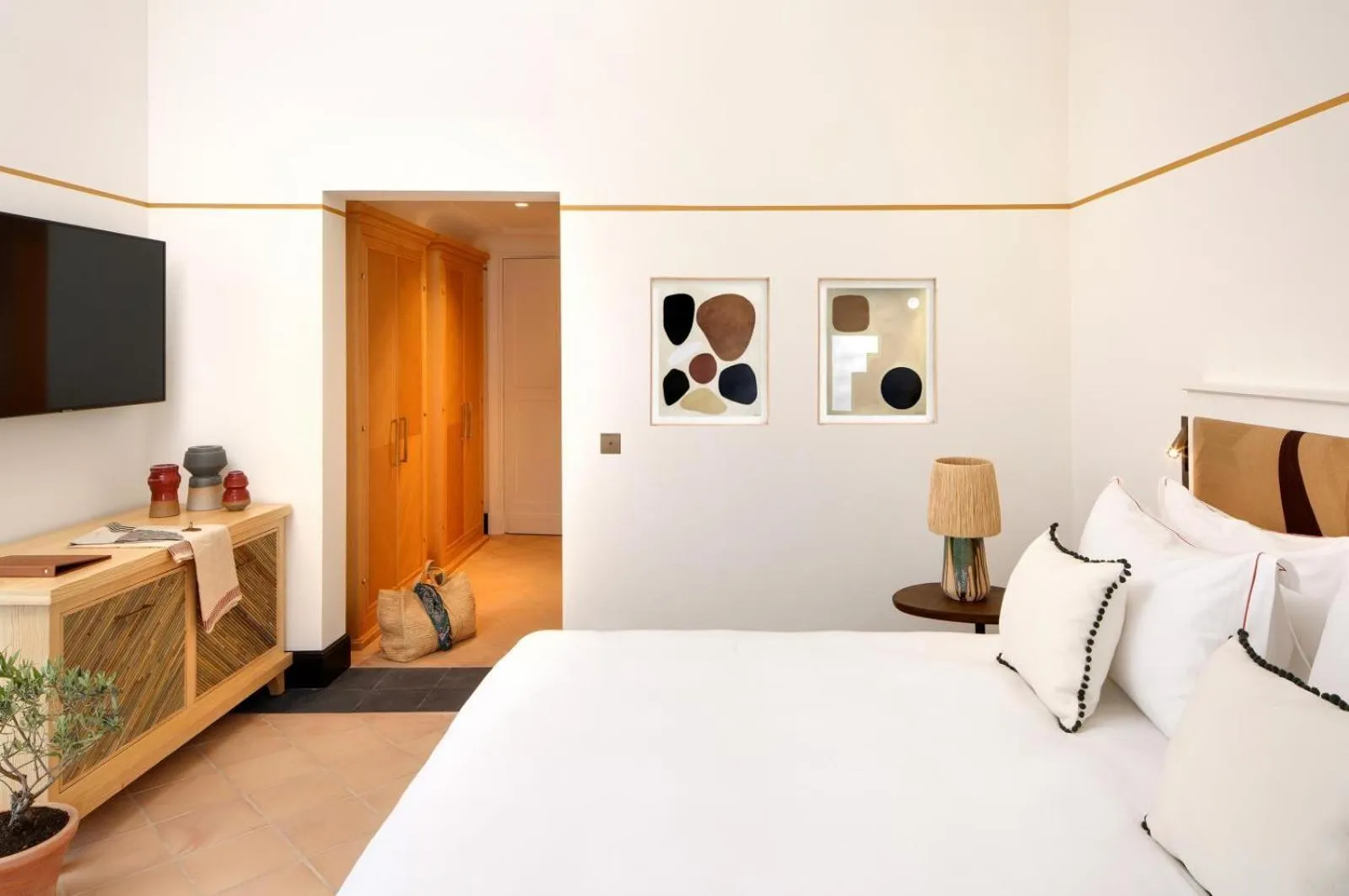 Photo of the whole room, Bed in Hotel Lou Pinet