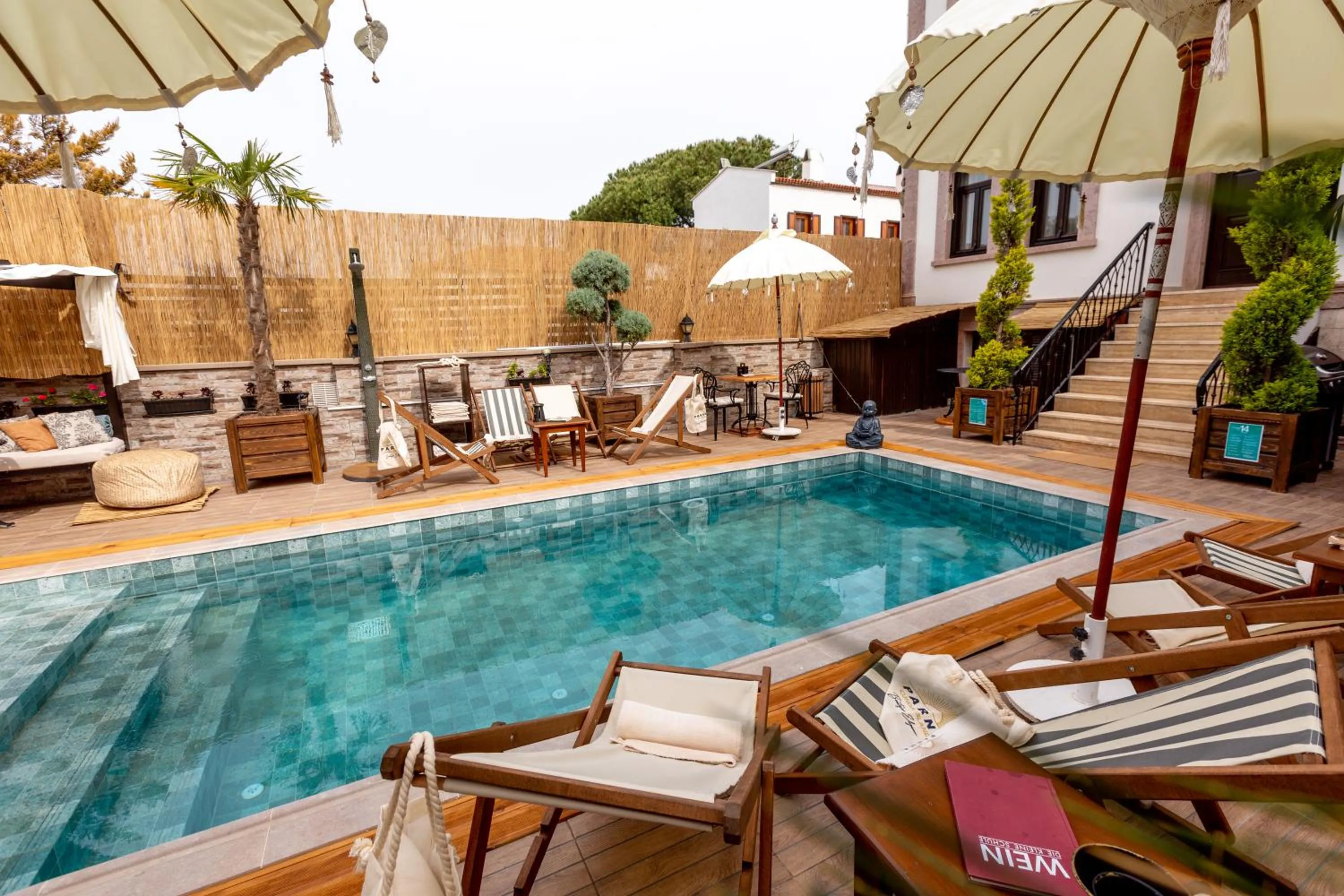 Pool view in Parna Hotel