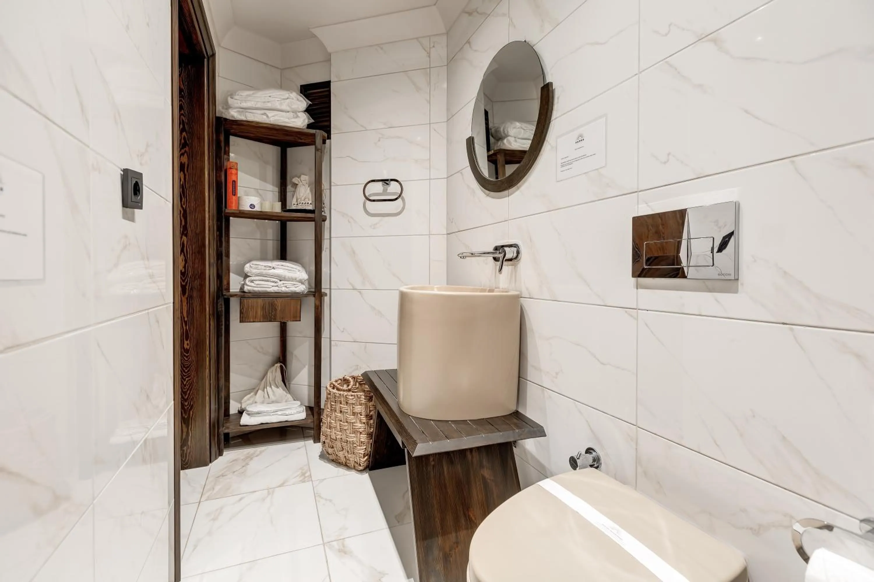 Bathroom in Parna Hotel