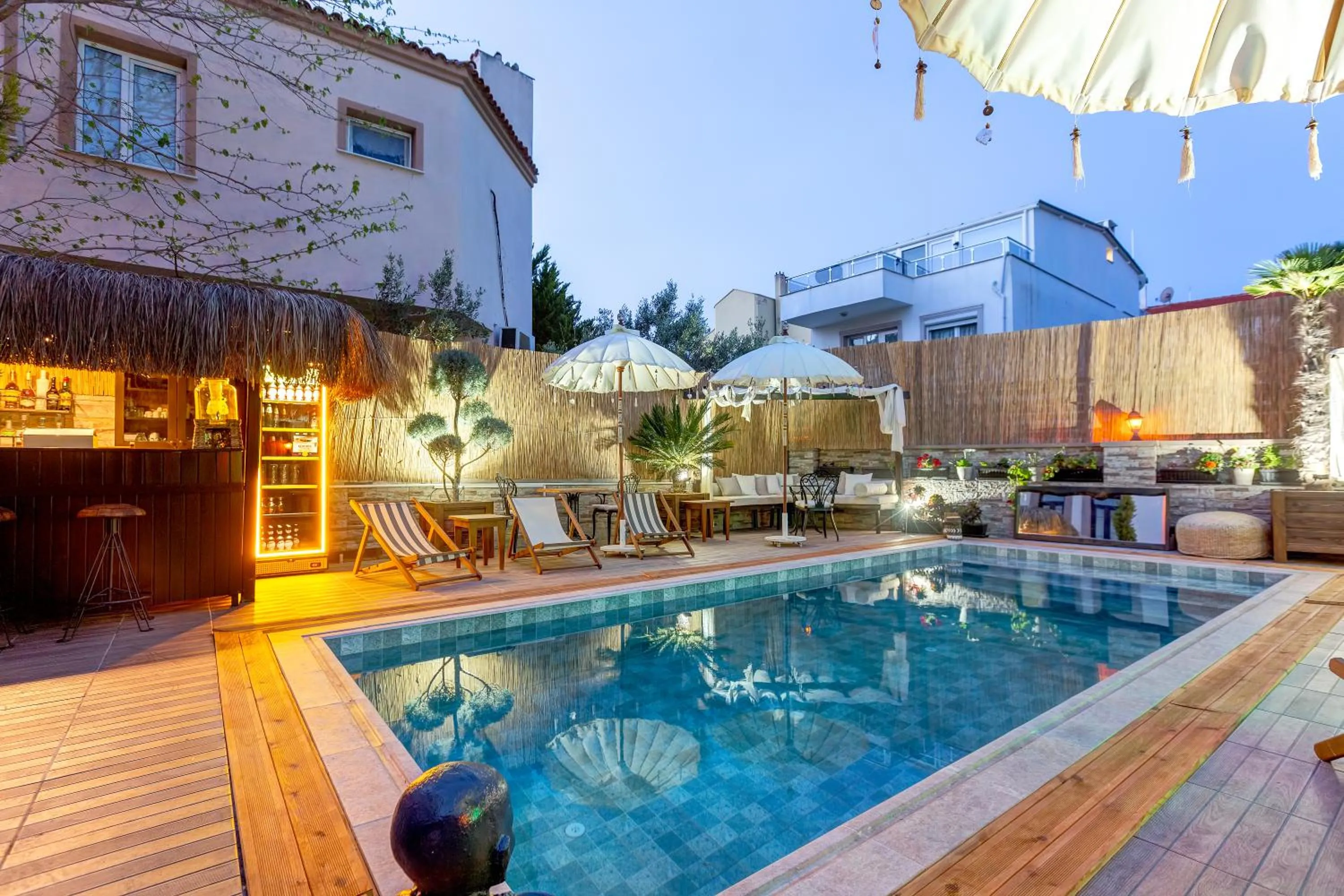 Swimming pool in Parna Hotel