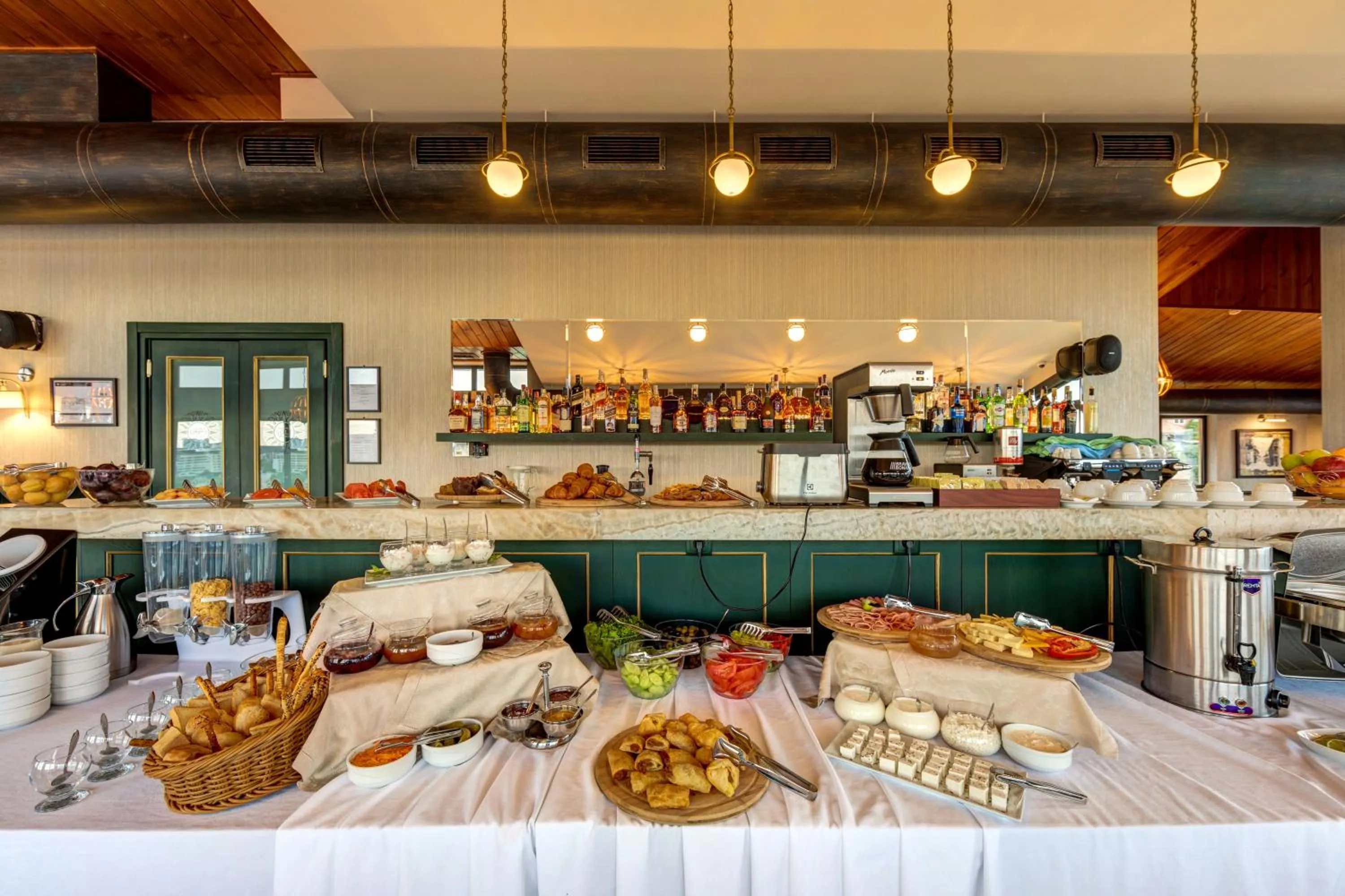 Food and drinks in Sole Palace