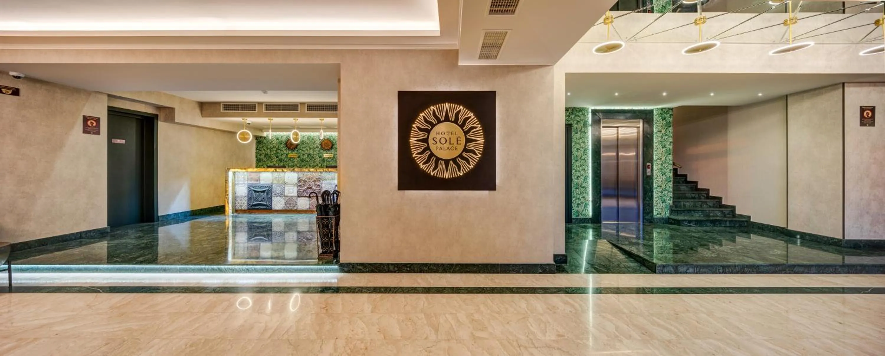 Lobby or reception in Sole Palace