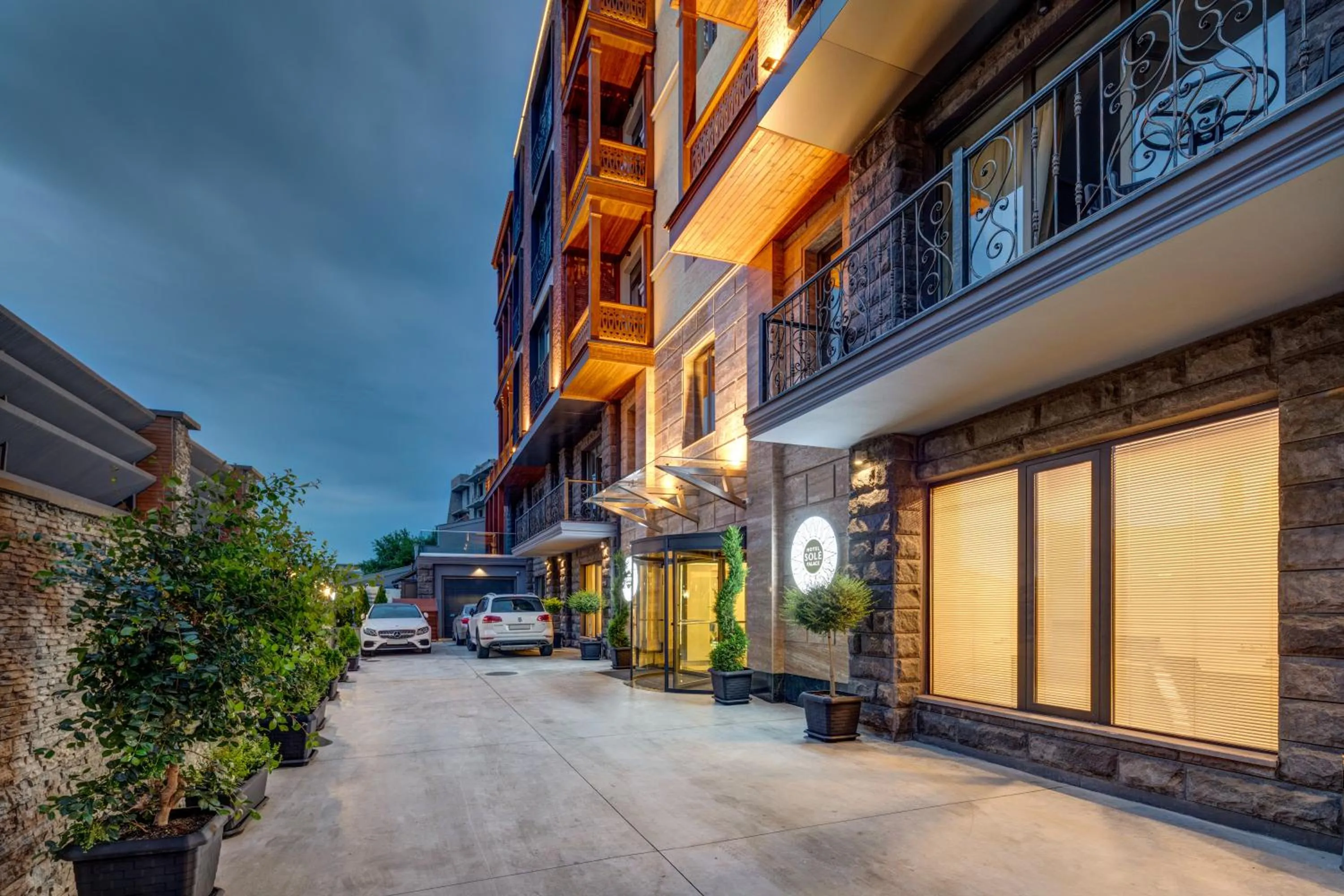 Facade/entrance in Sole Palace