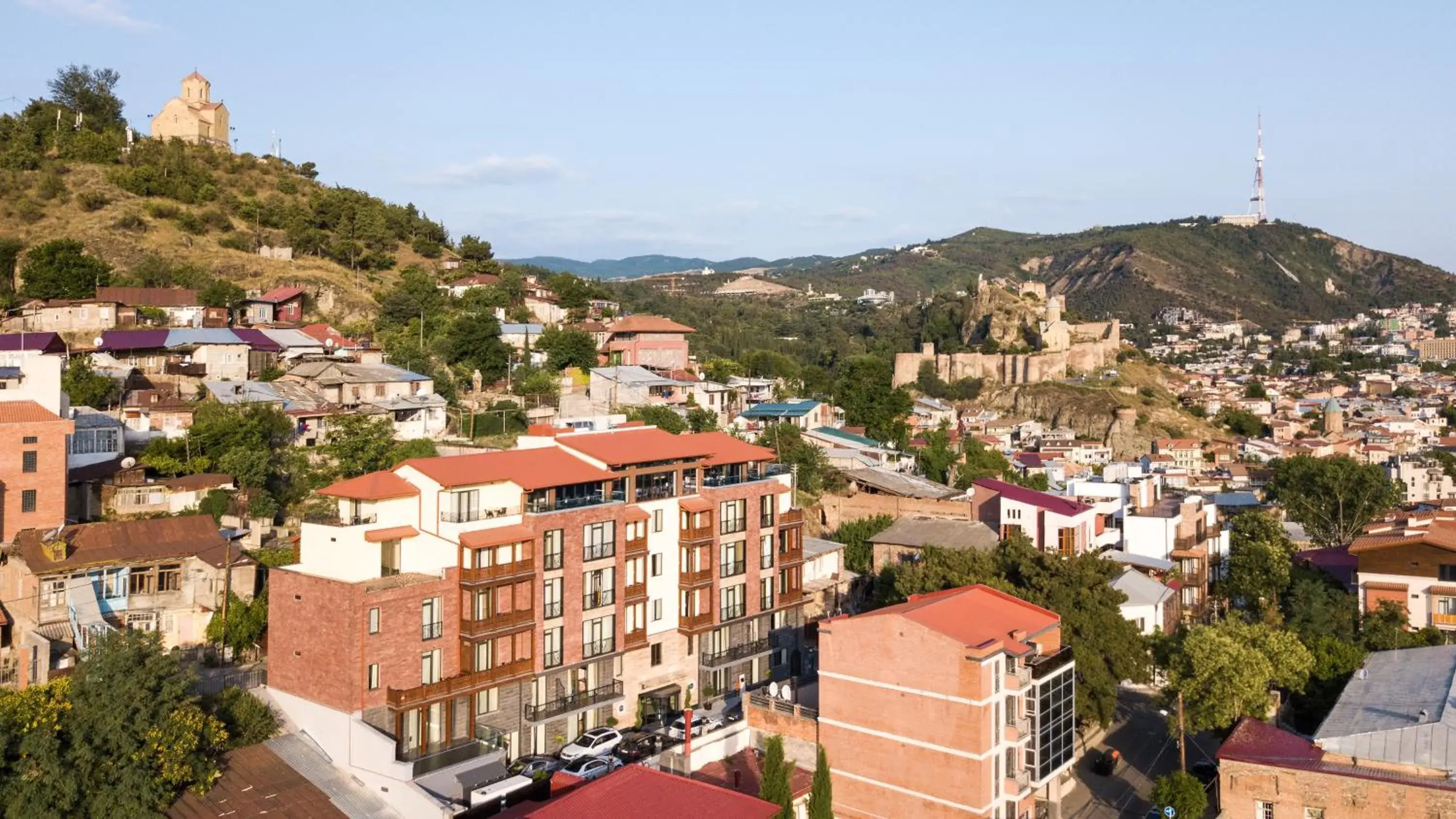 Property building in Sole Palace Property building in Sole Palace