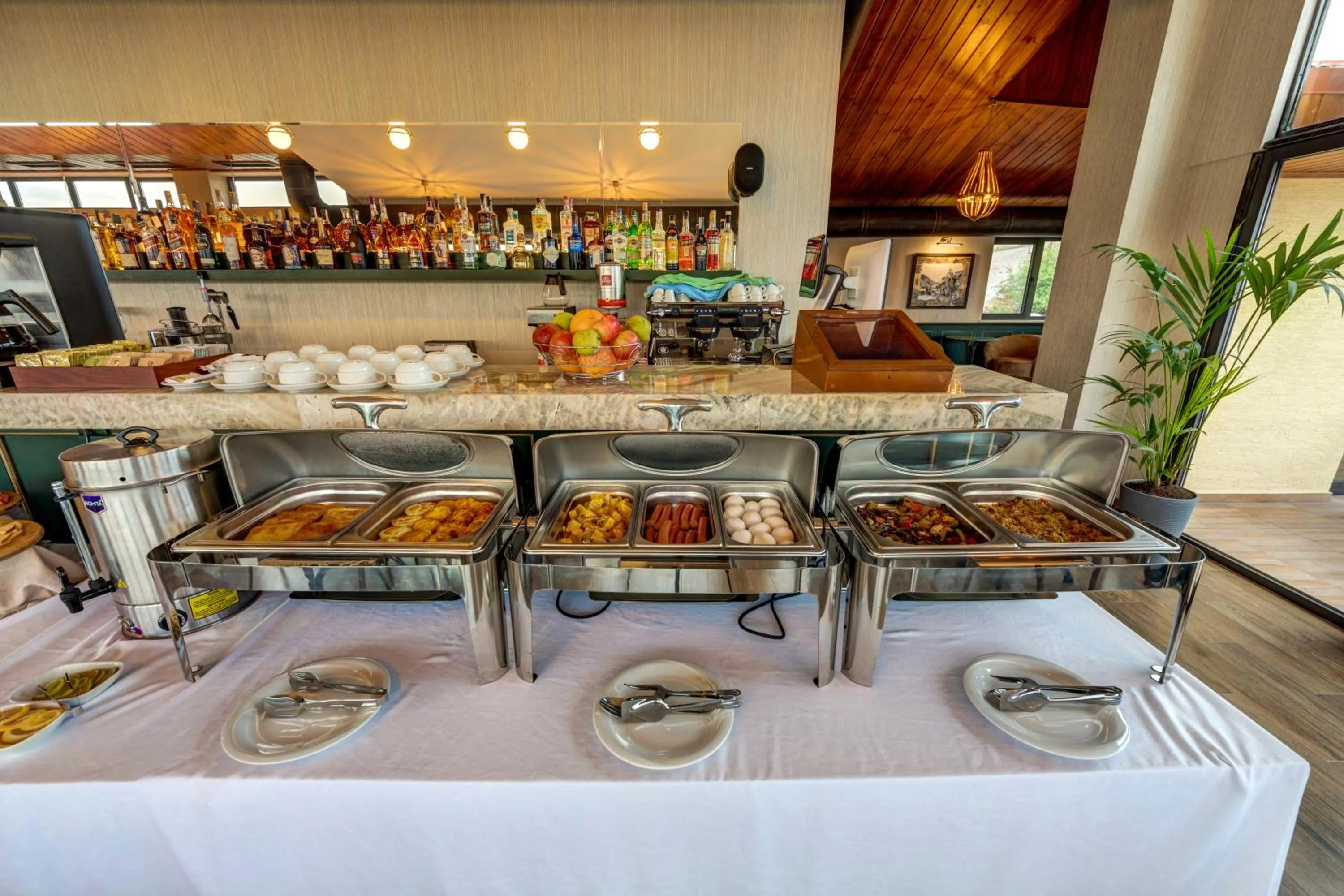 Food and drinks in Sole Palace