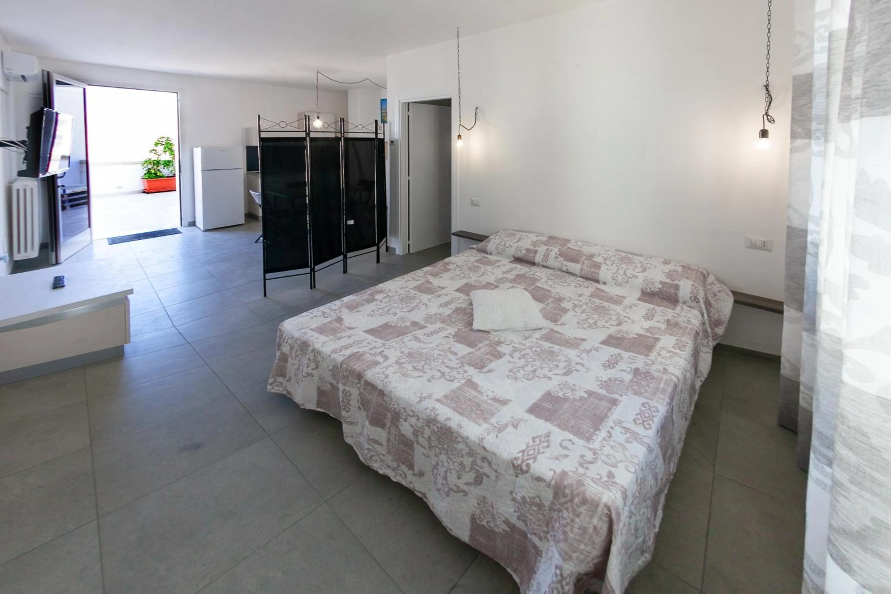 Bed in aestatisdomus