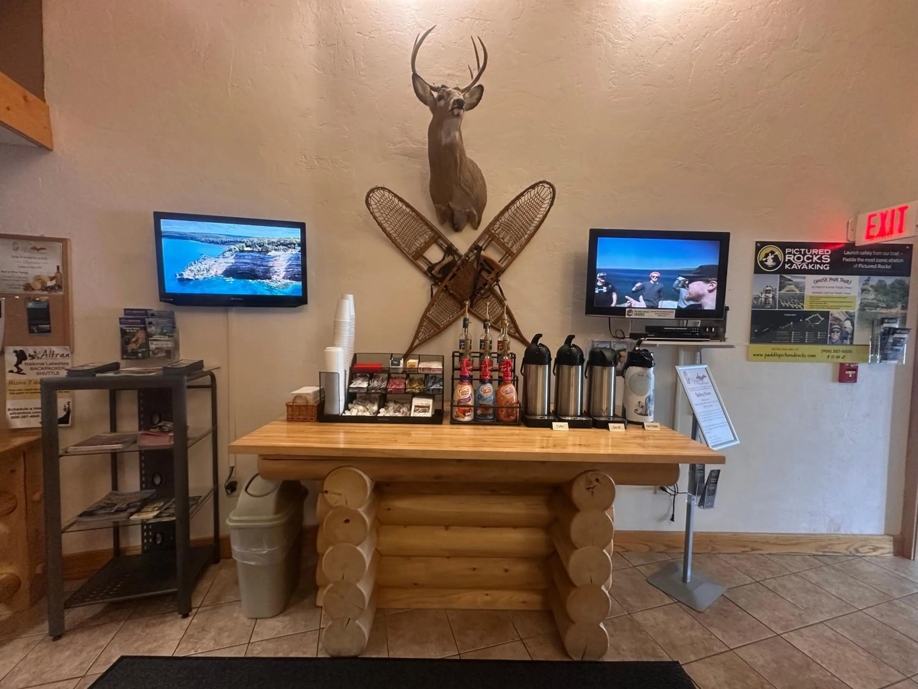 Pictured Rocks Inn and Suites