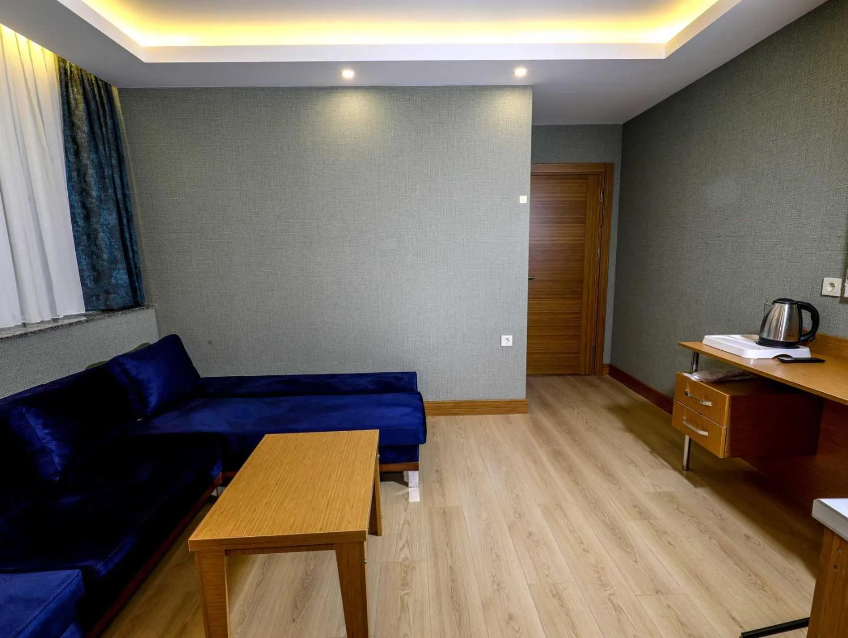 Living room in Grand Elmira Suites