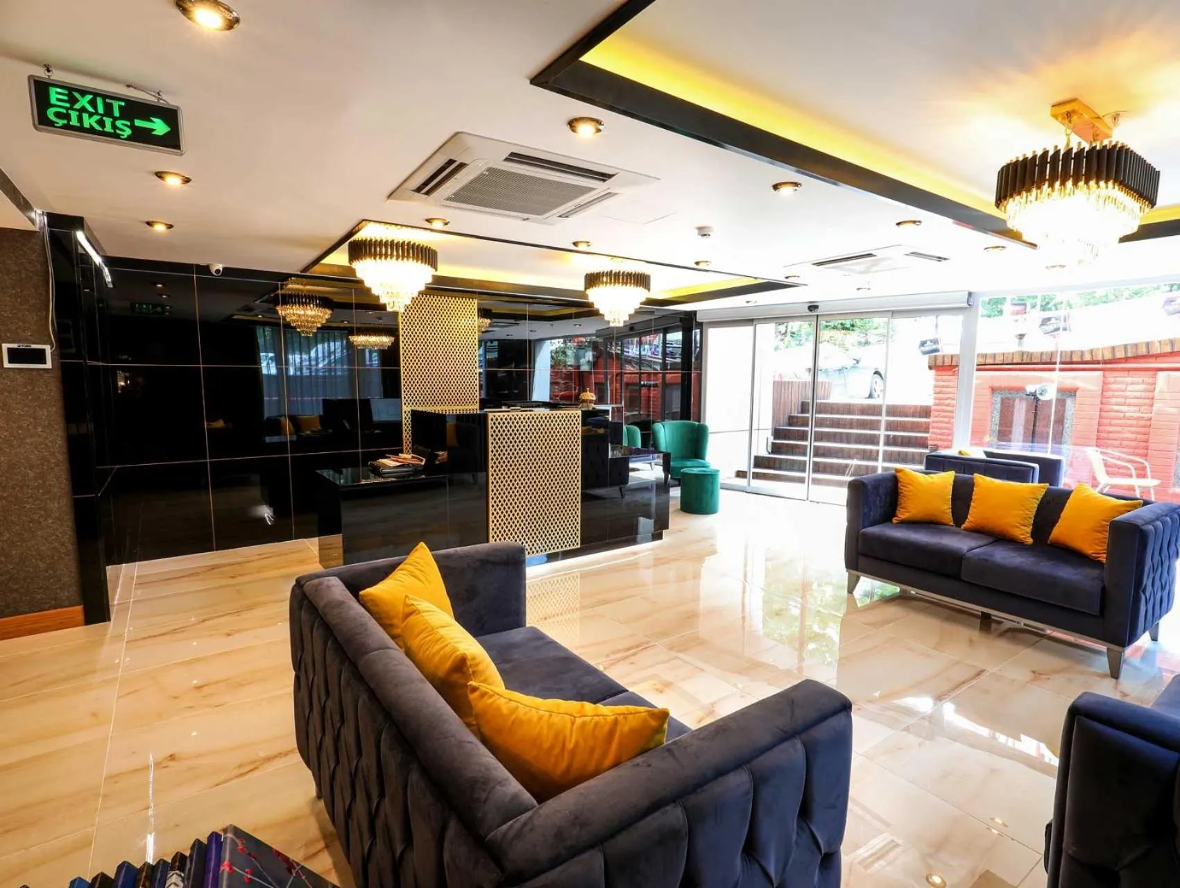 Lobby or reception in Grand Elmira Suites