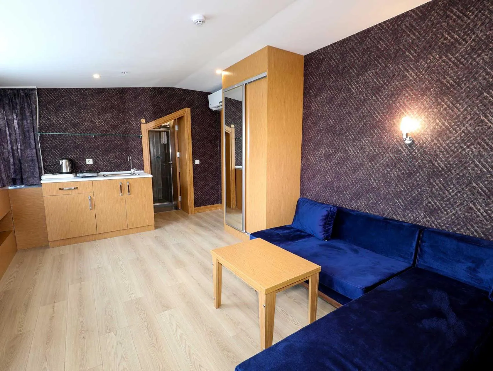 Living room in Grand Elmira Suites