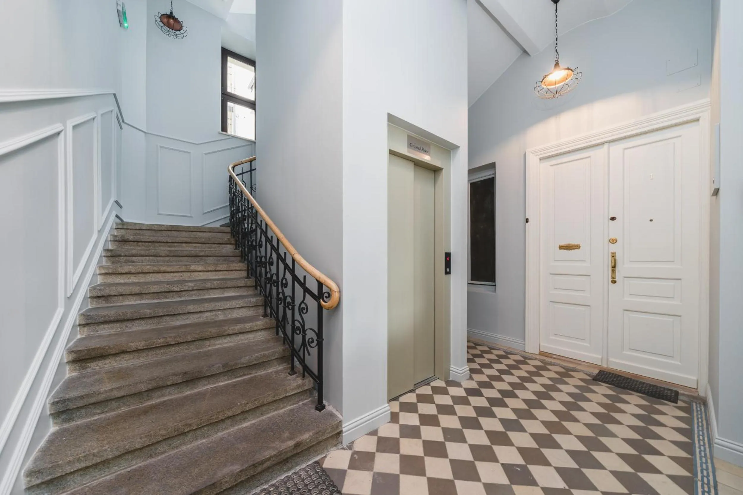 Facade/entrance in Barbakan Residence Old Town