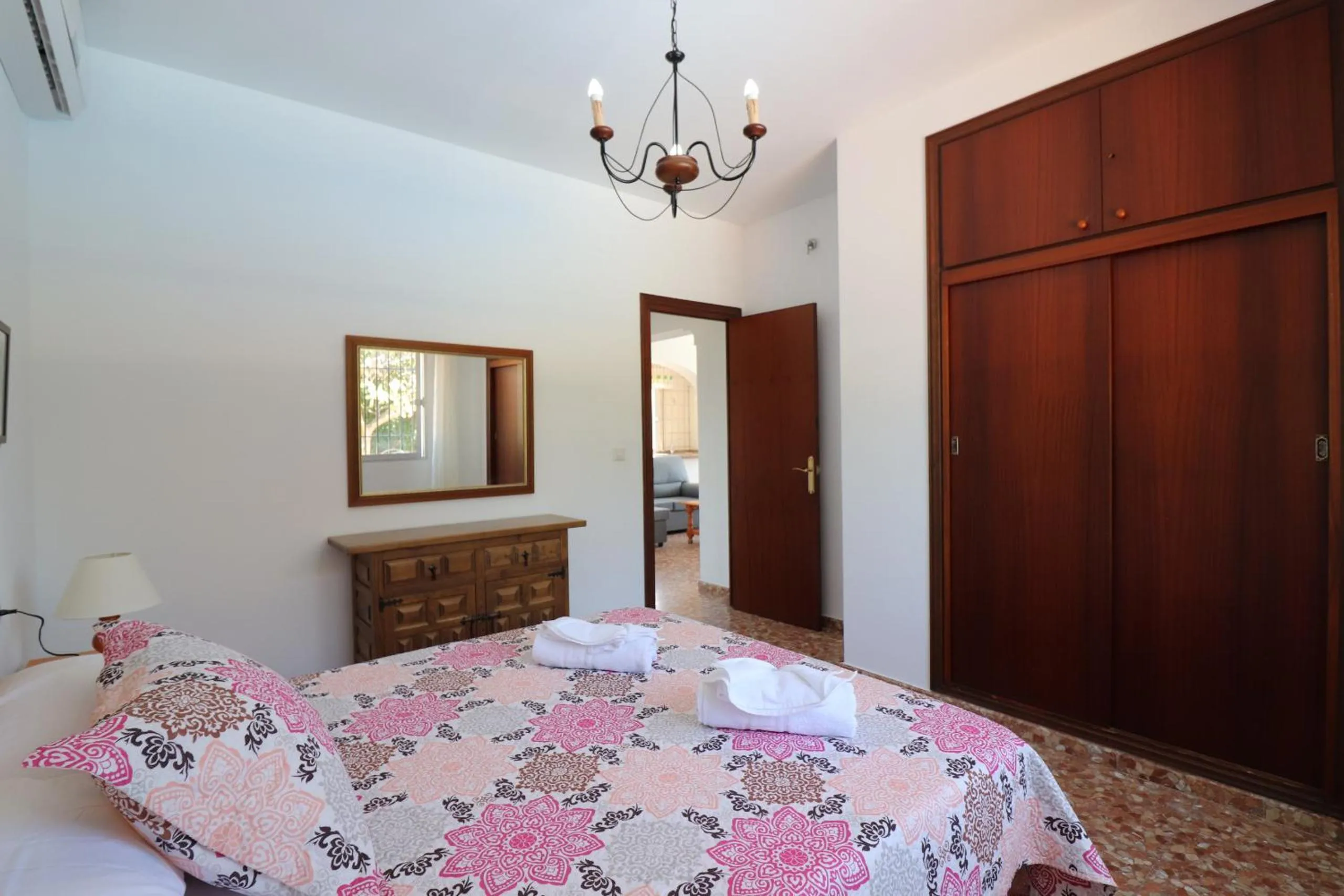 Bed in Villa el Romeral SpainSunRentals 1112