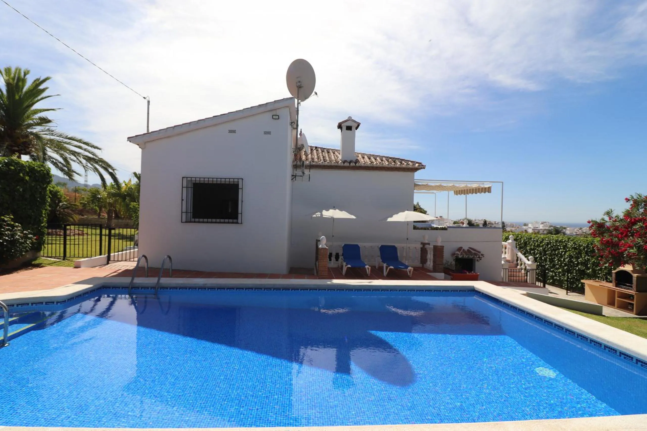 Swimming pool in Villa el Romeral SpainSunRentals 1112