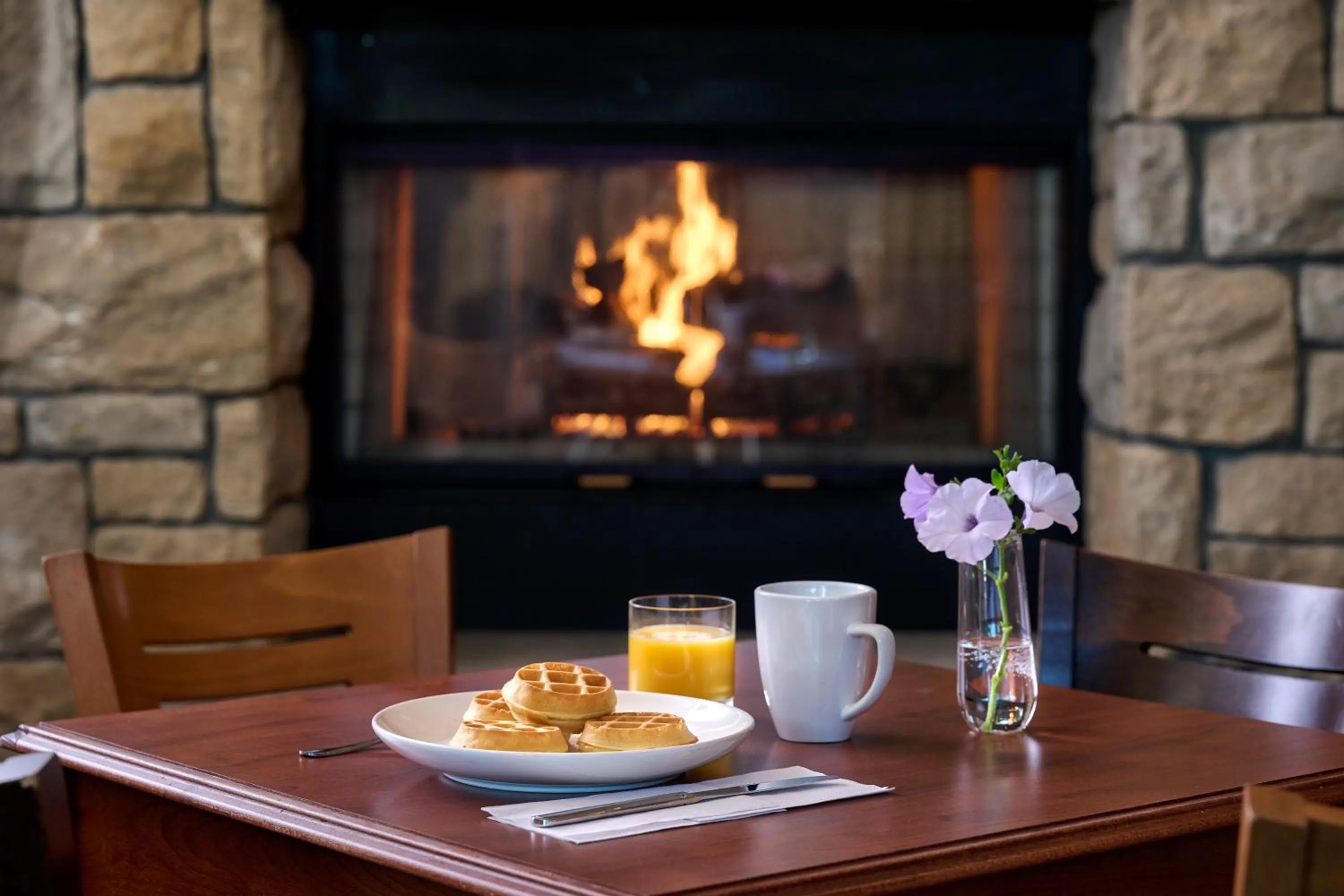Breakfast in Mountain Valley Lodge Hailey Sun Valley