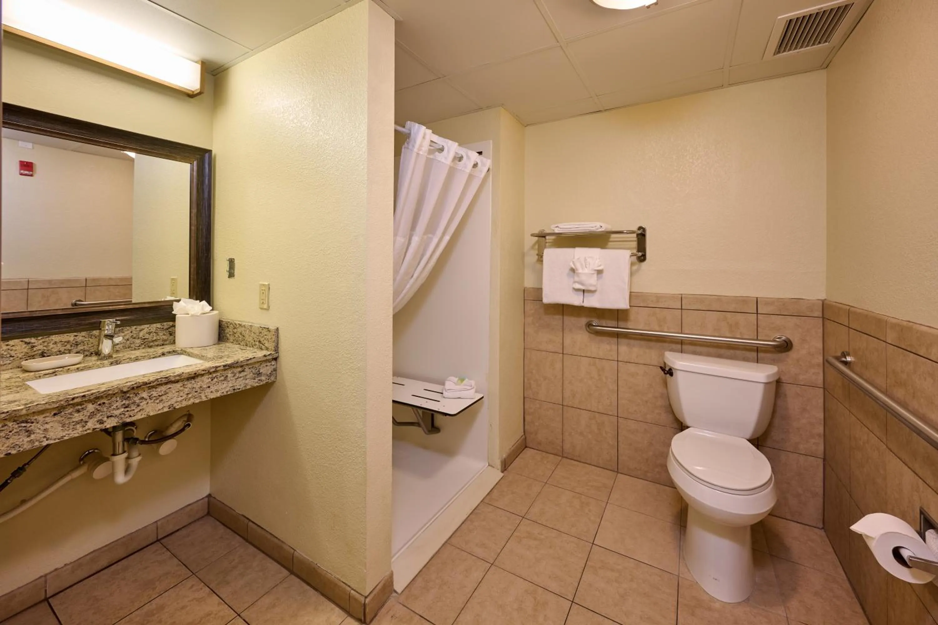 Bathroom in Mountain Valley Lodge Hailey Sun Valley