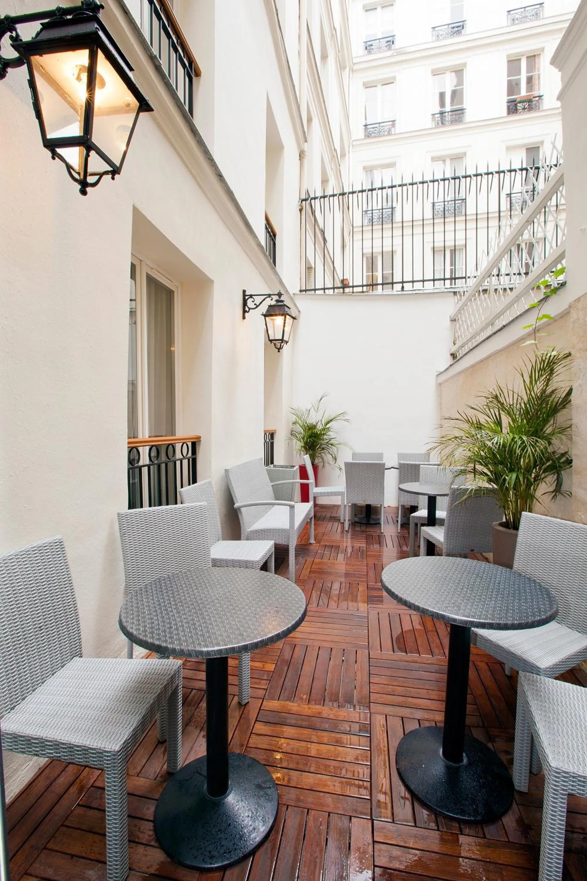 Balcony/Terrace in Hôtel Eden Opéra