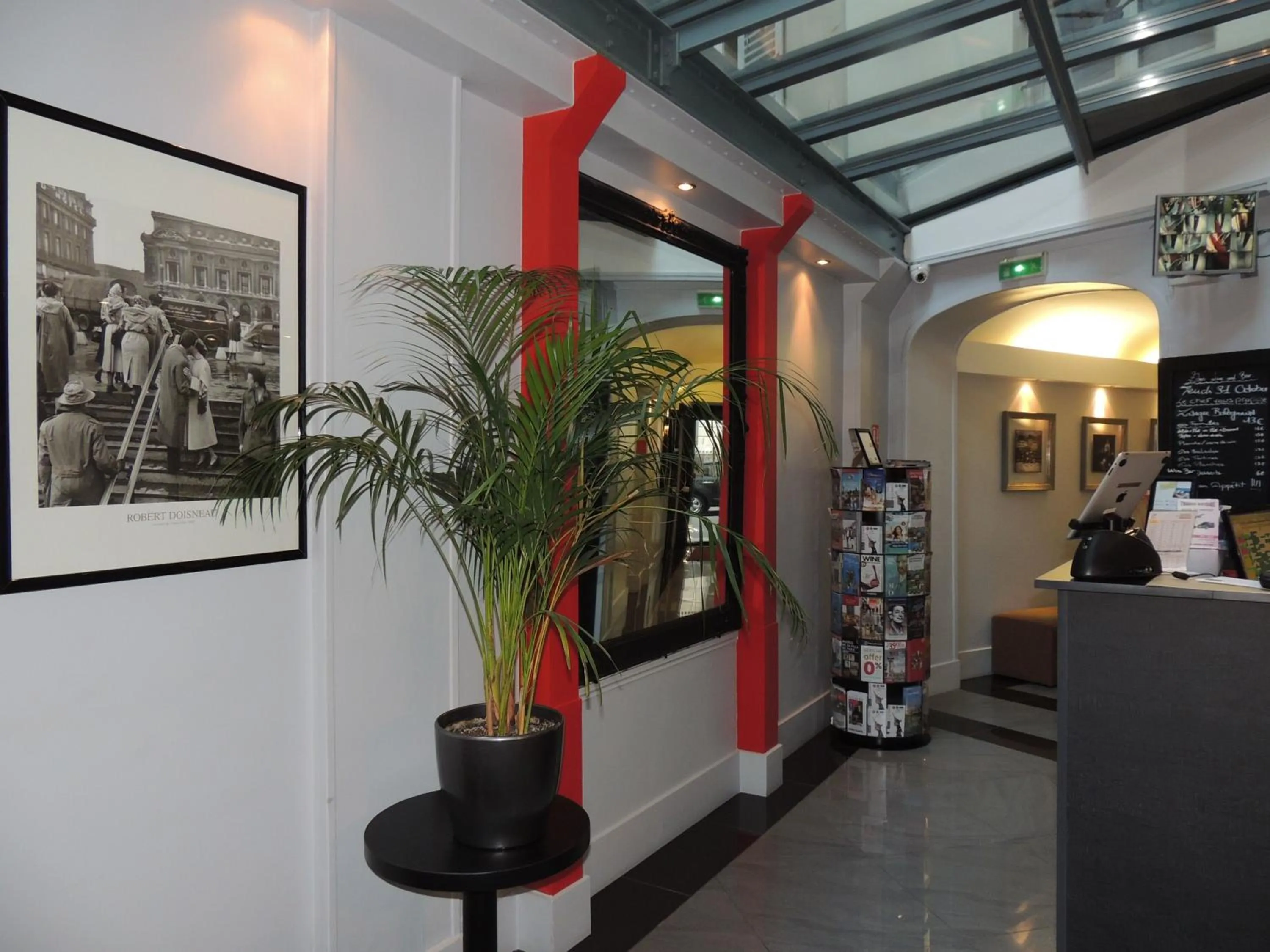 Lobby or reception in Hôtel Eden Opéra