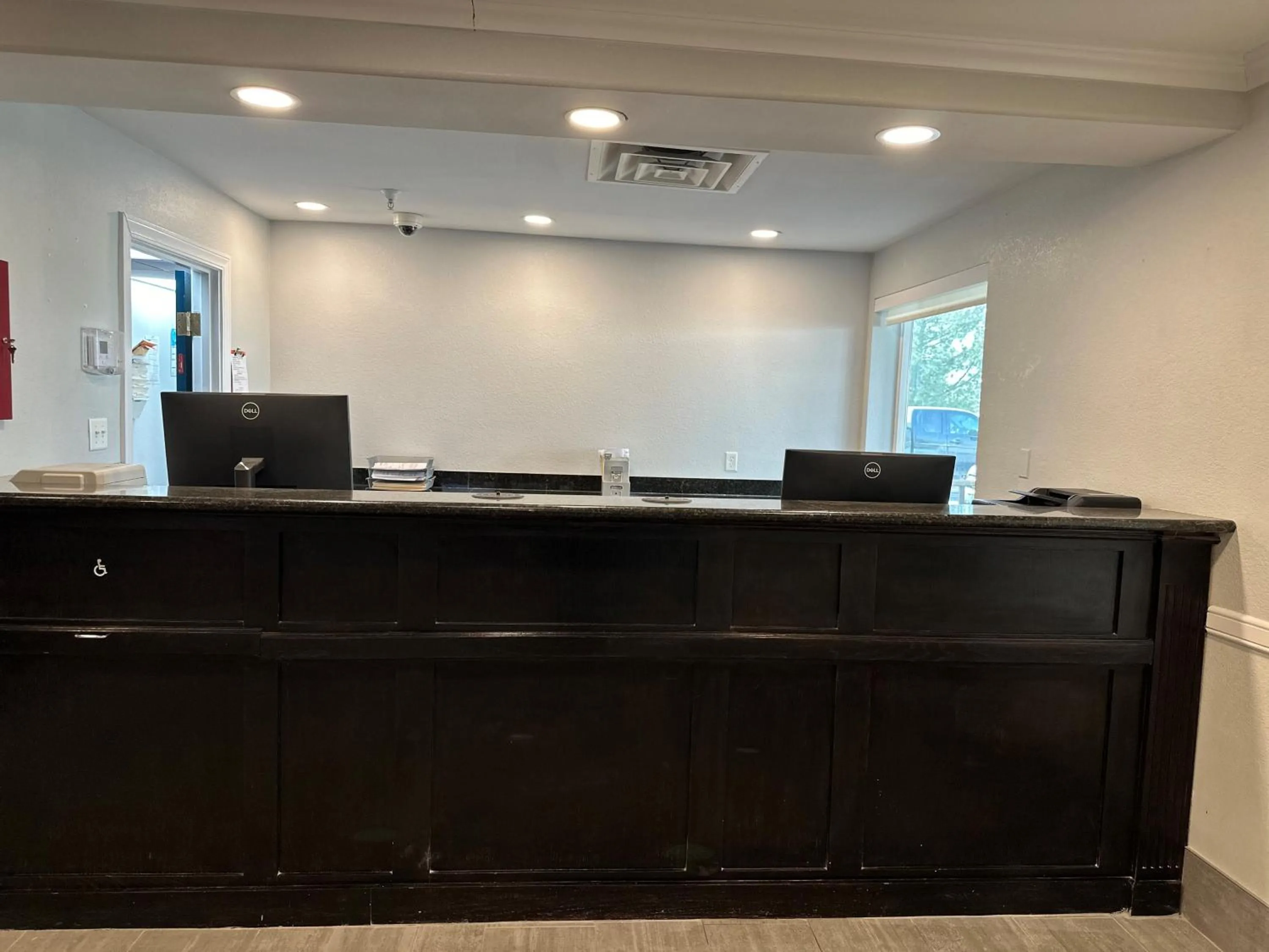 Lobby or reception in Motel 6 Hobbs, NM - Event Center