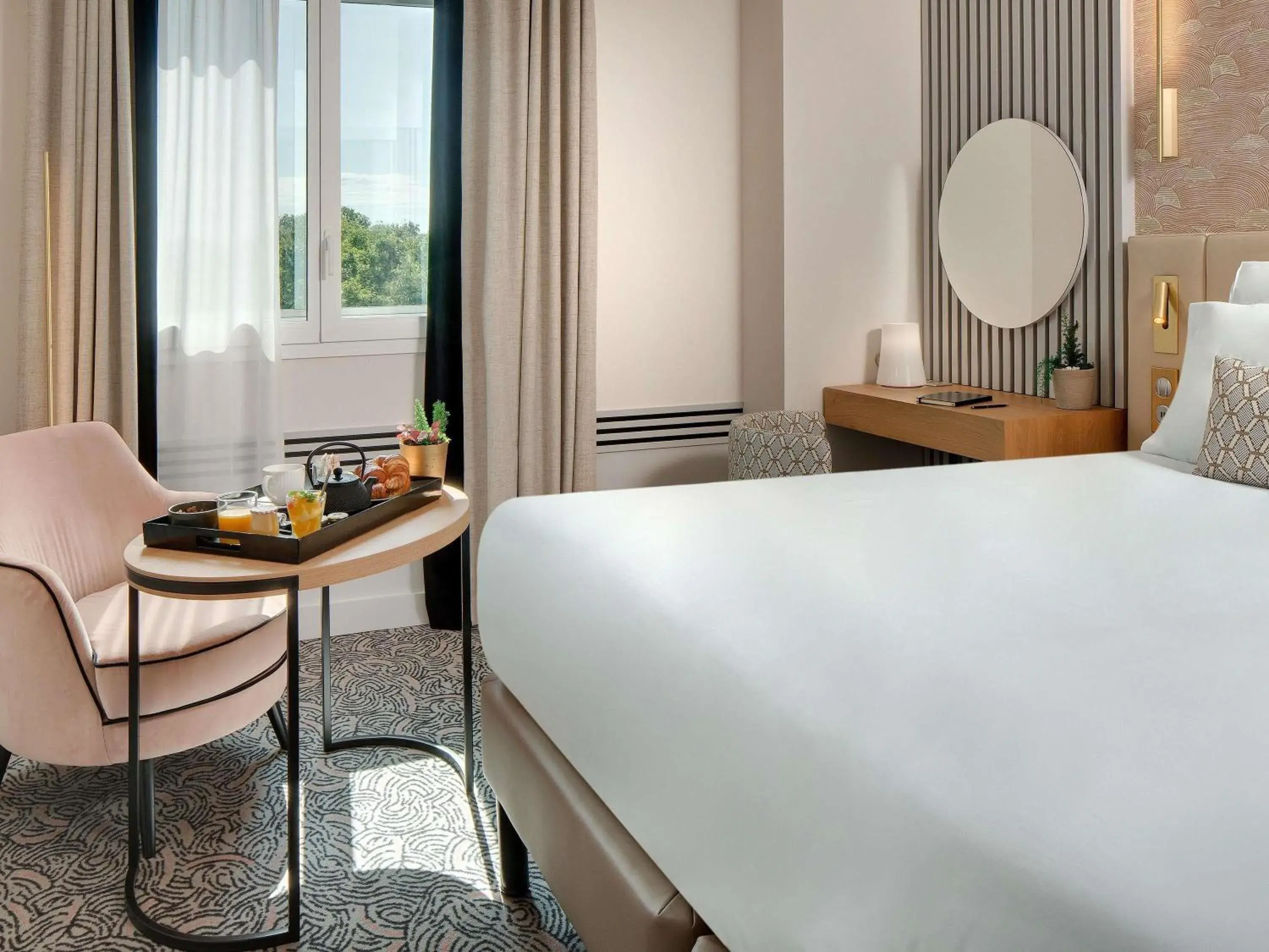 Bedroom, Bed in Pullman La Pléiade Montpellier Centre Bedroom, Bed in Pullman La Pléiade Montpellier Centre