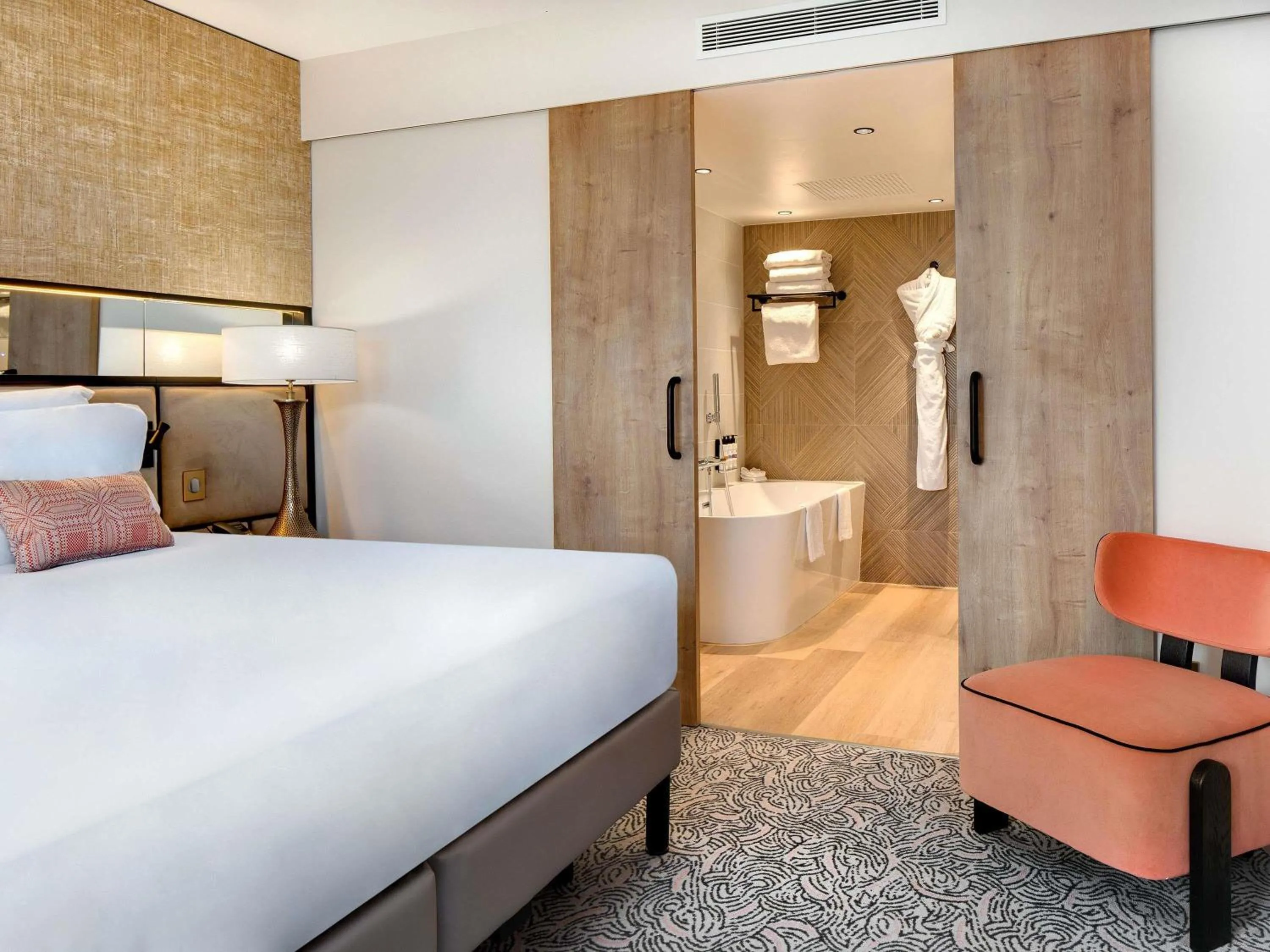 Bedroom, Bed in Pullman La Pléiade Montpellier Centre