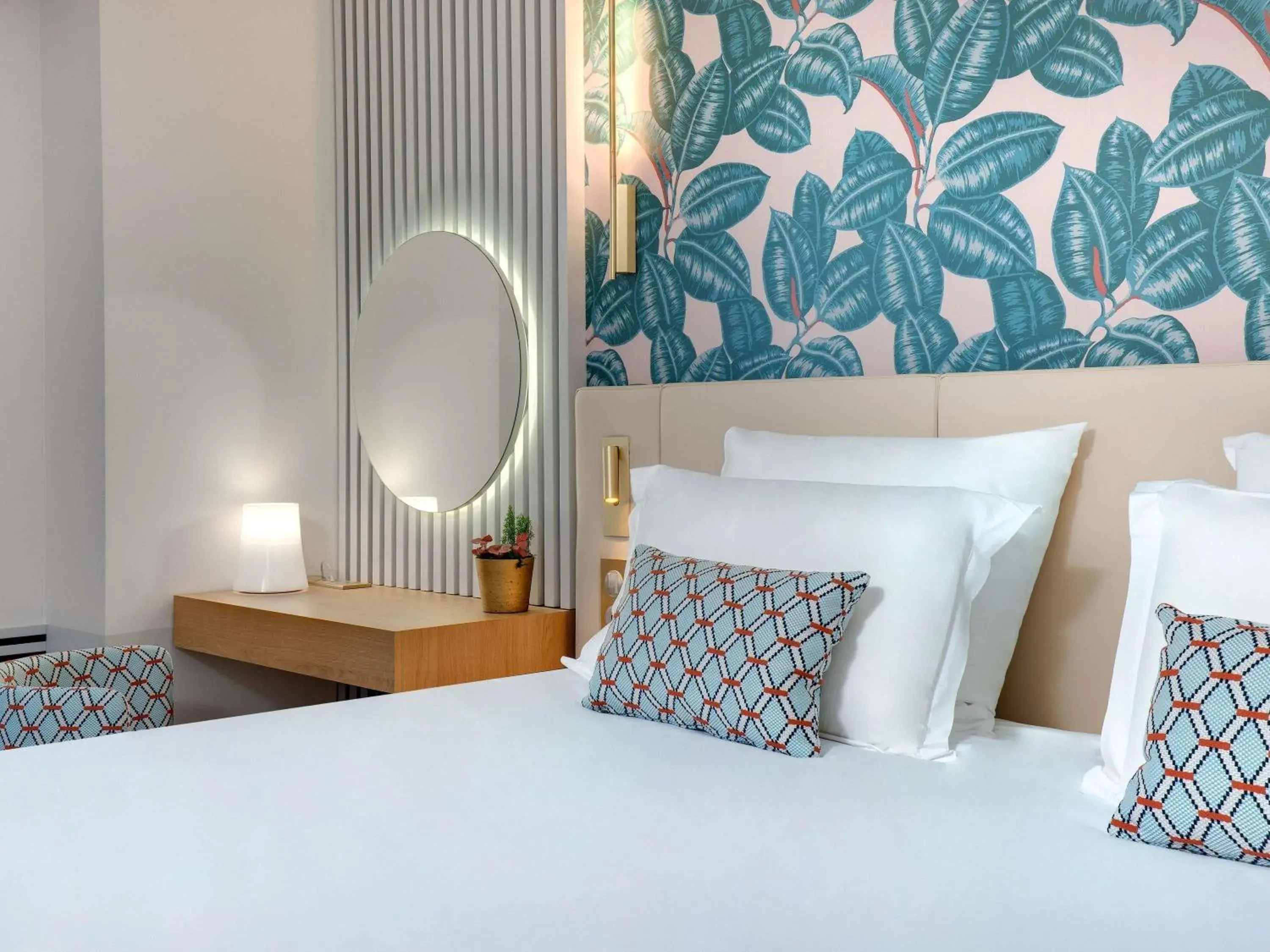 Bedroom, Bed in Pullman La Pléiade Montpellier Centre Bedroom, Bed in Pullman La Pléiade Montpellier Centre