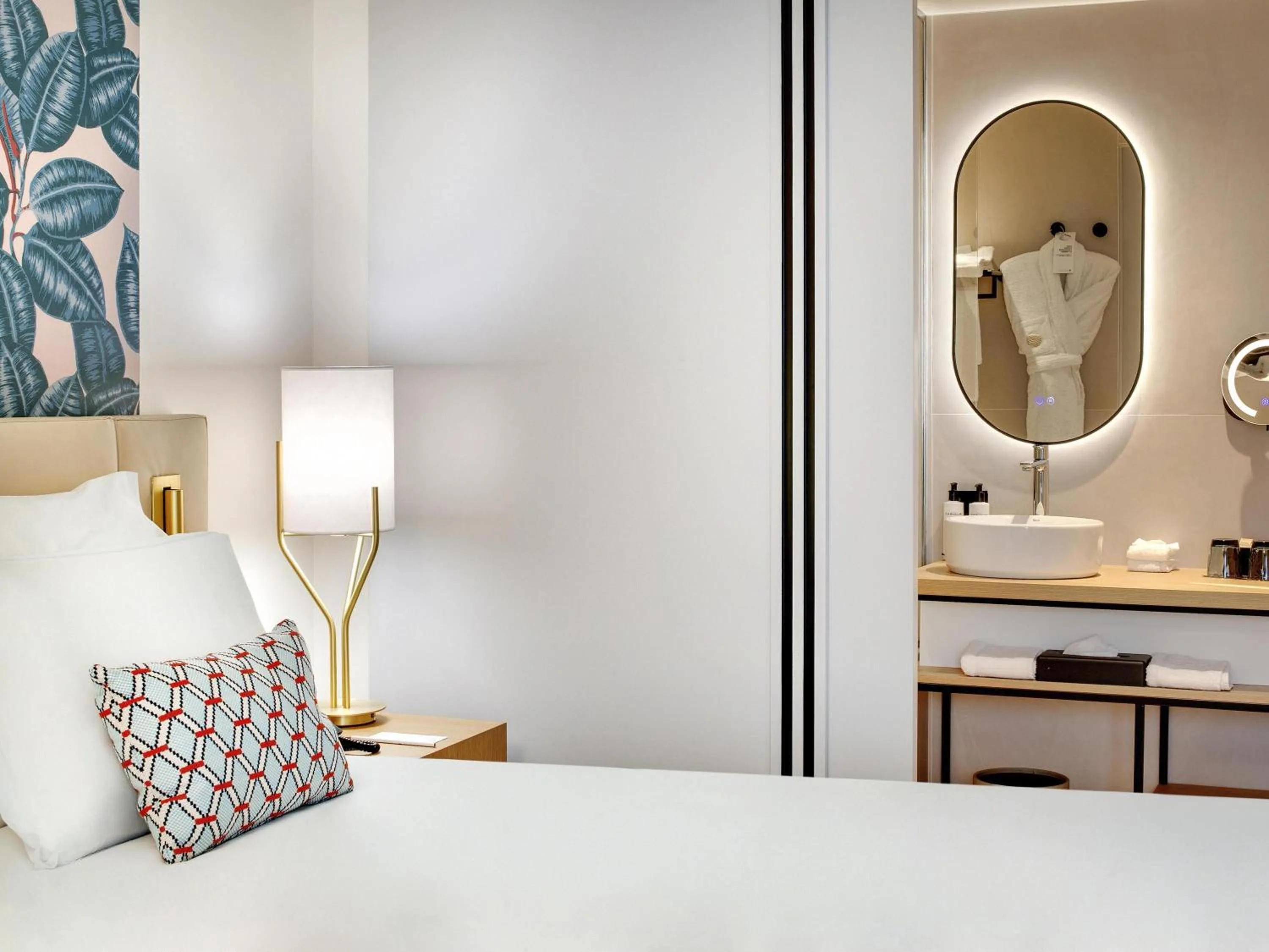 Bedroom, Bed in Pullman La Pléiade Montpellier Centre