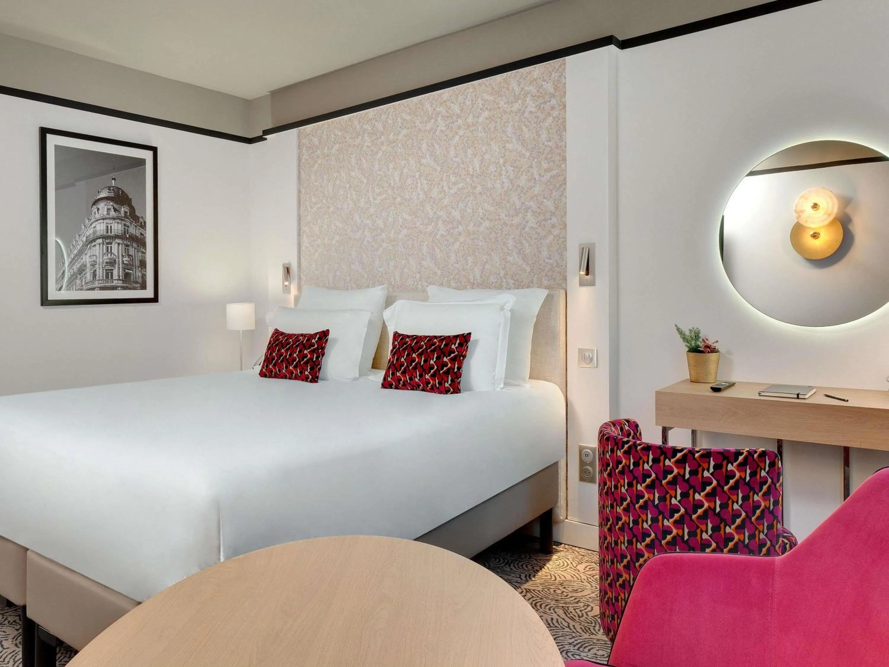 Bedroom, Bed in Pullman La Pléiade Montpellier Centre