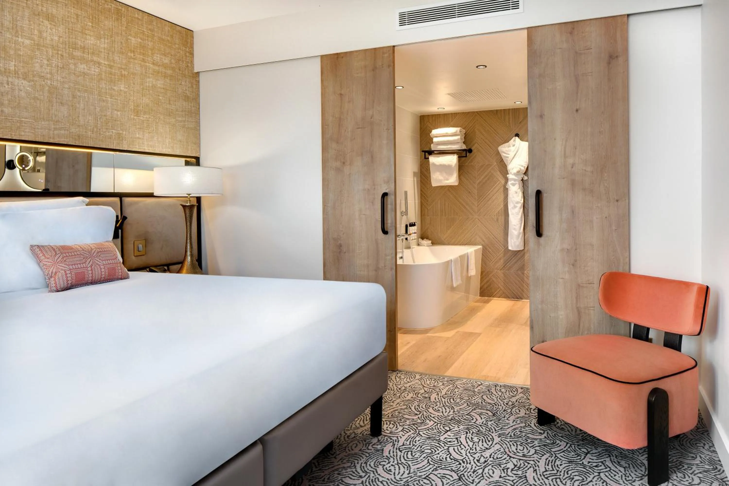 Photo of the whole room, Bed in Pullman La Pléiade Montpellier Centre