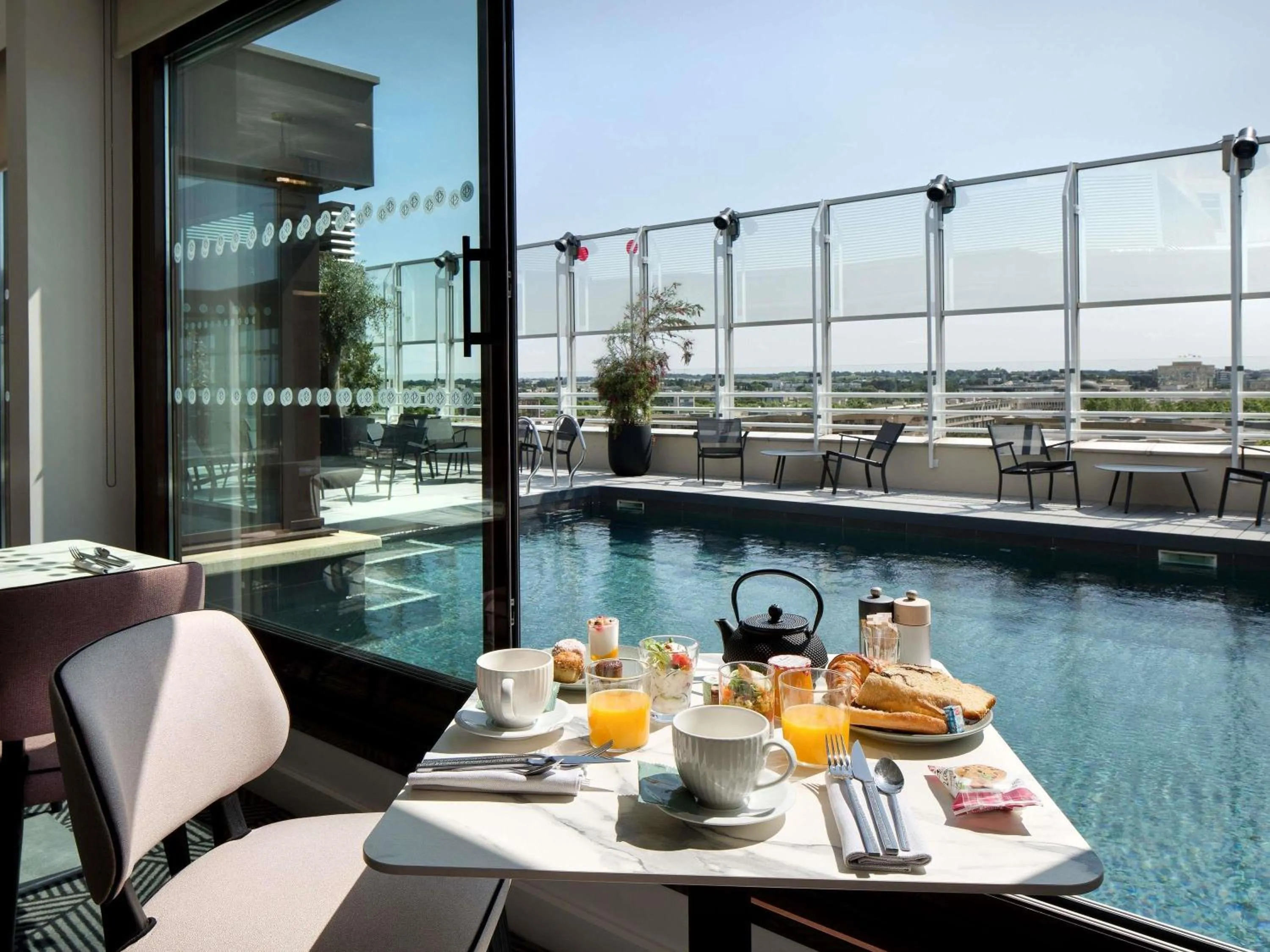 Lounge or bar in Pullman La Pléiade Montpellier Centre