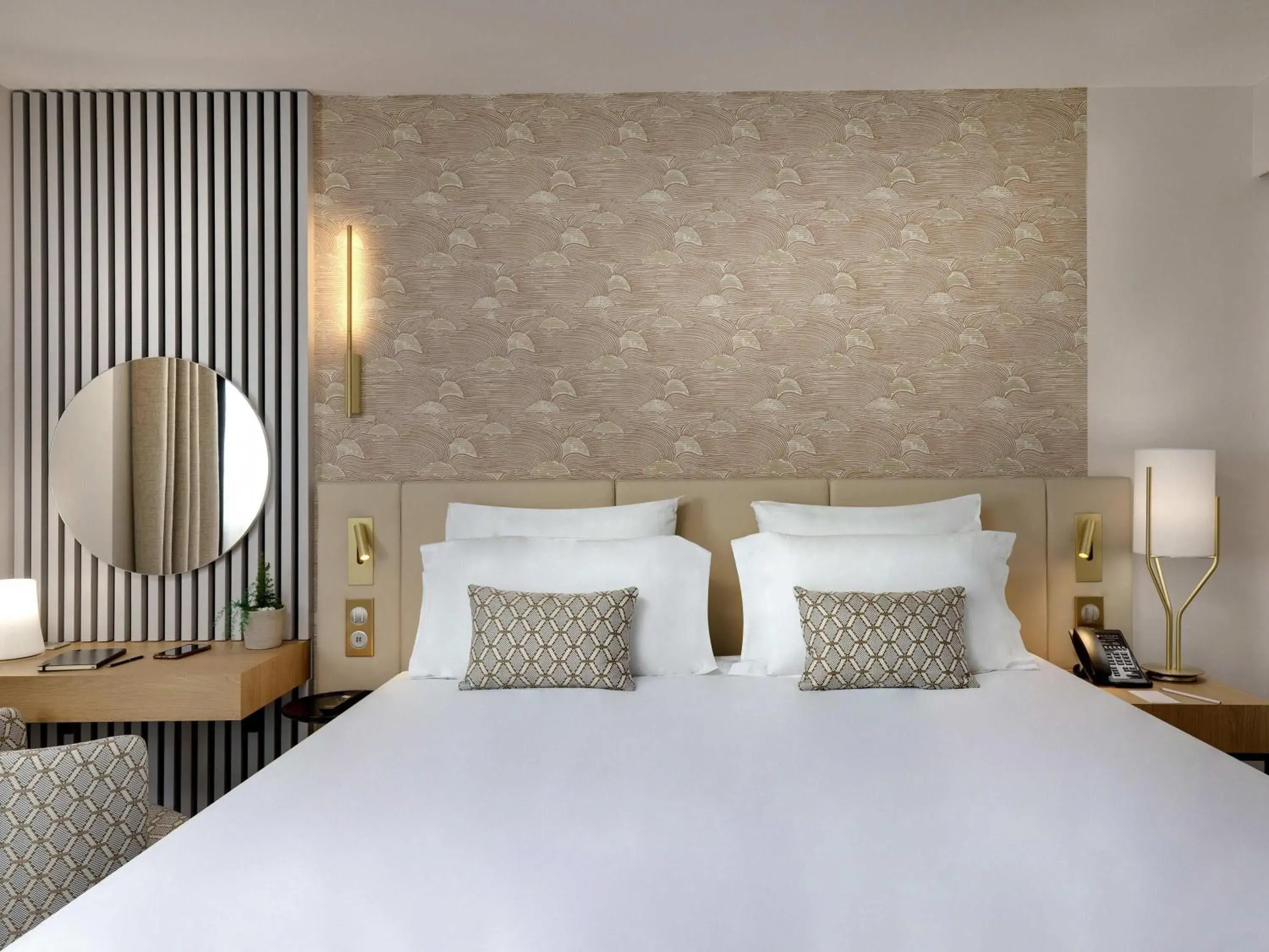 Bedroom, Bed in Pullman La Pléiade Montpellier Centre Bedroom, Bed in Pullman La Pléiade Montpellier Centre