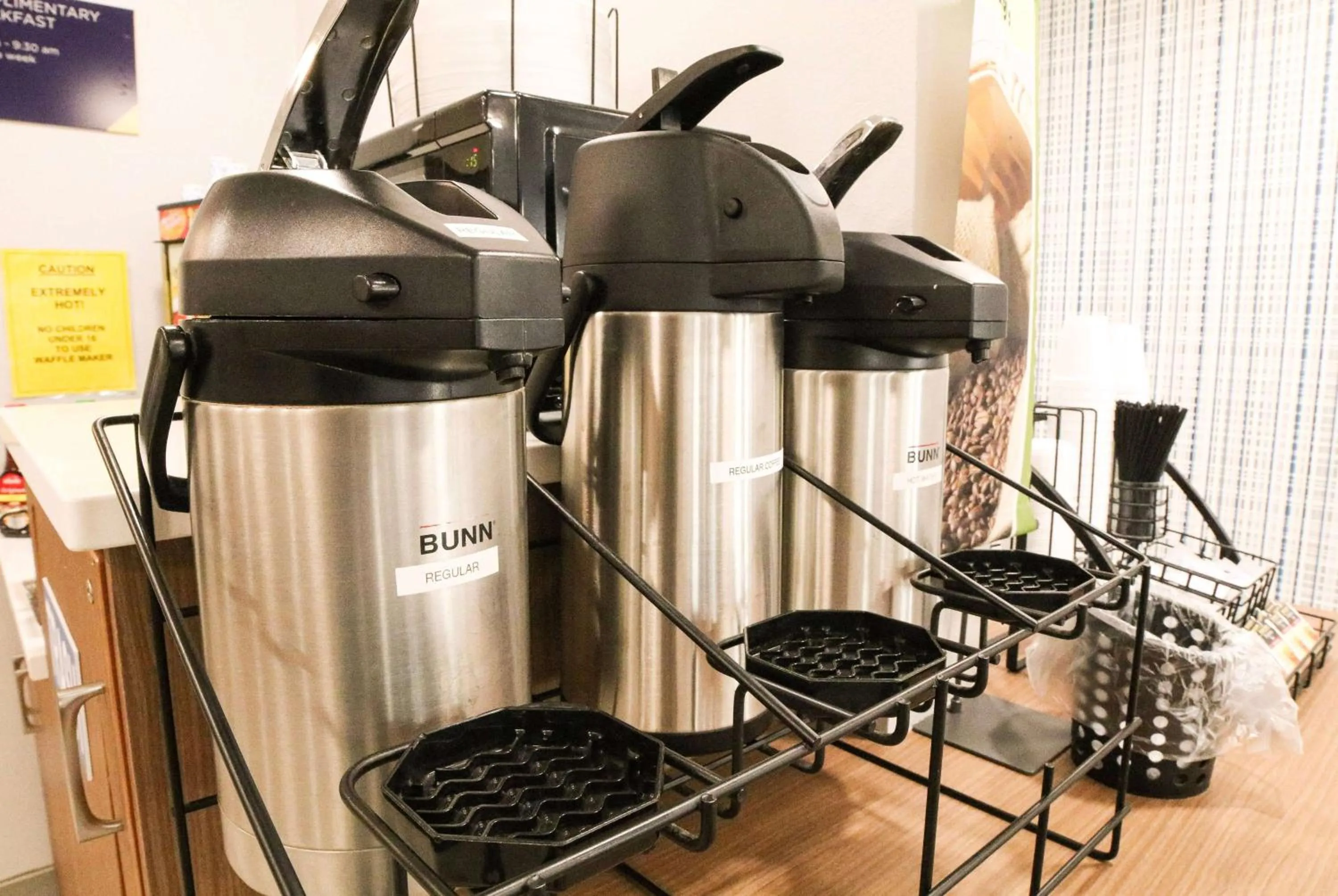 Restaurant/places to eat in Microtel Inn & Suites by Wyndham Charlotte/Northlake