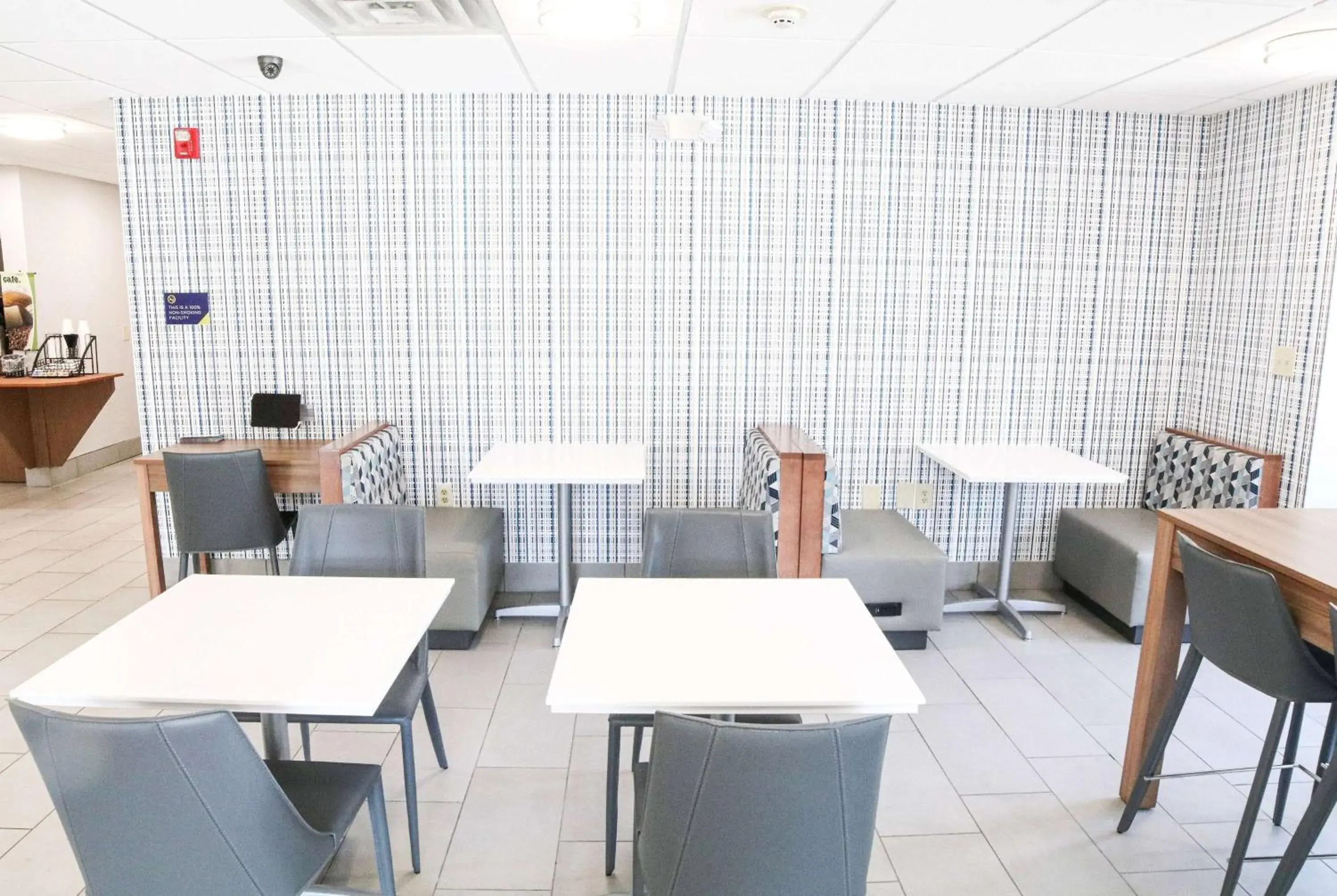 Lobby or reception in Microtel Inn & Suites by Wyndham Charlotte/Northlake Lobby or reception in Microtel Inn & Suites by Wyndham Charlotte/Northlake