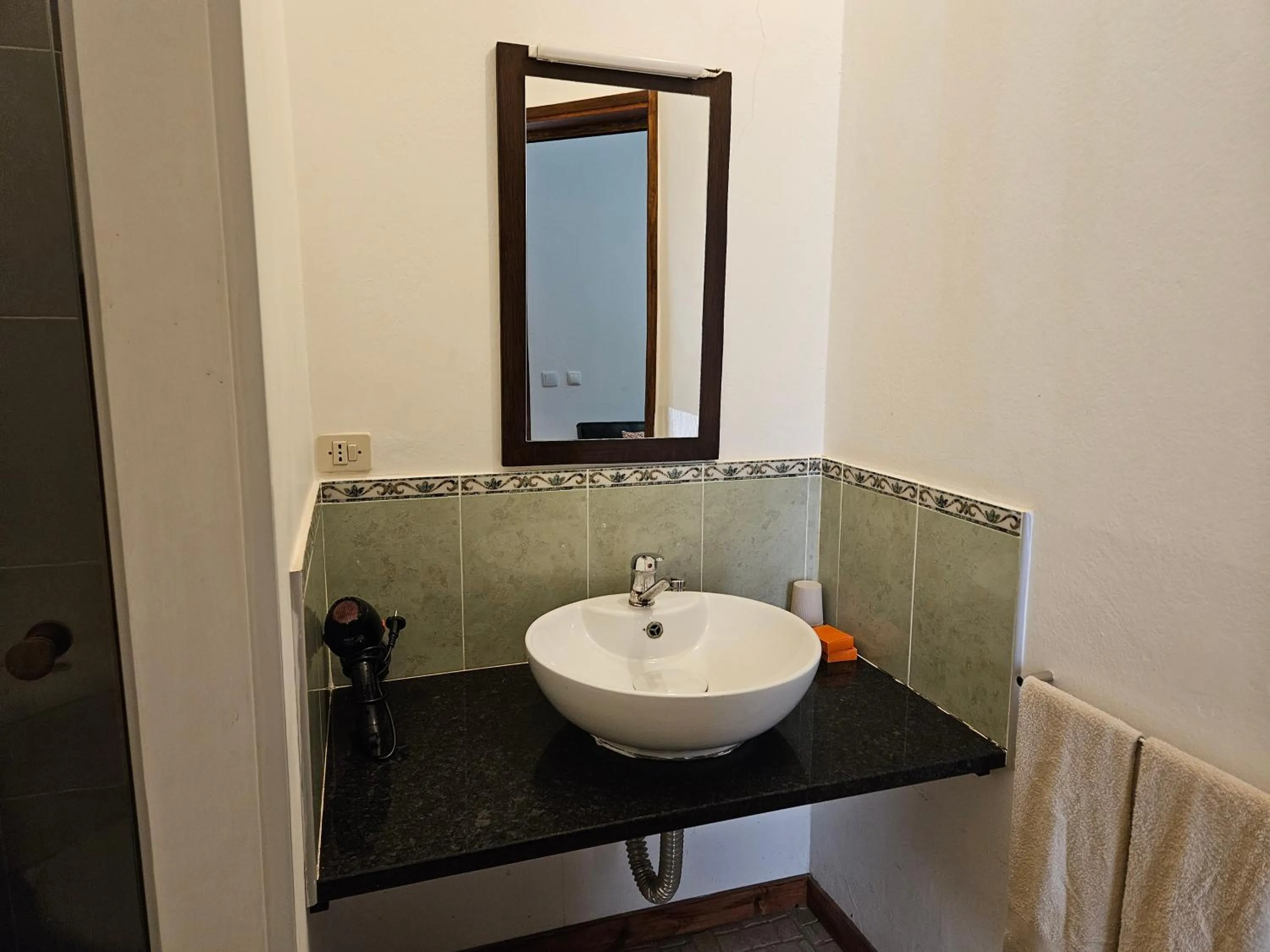 Blue Eagle Guesthouse - Casa de hospedes