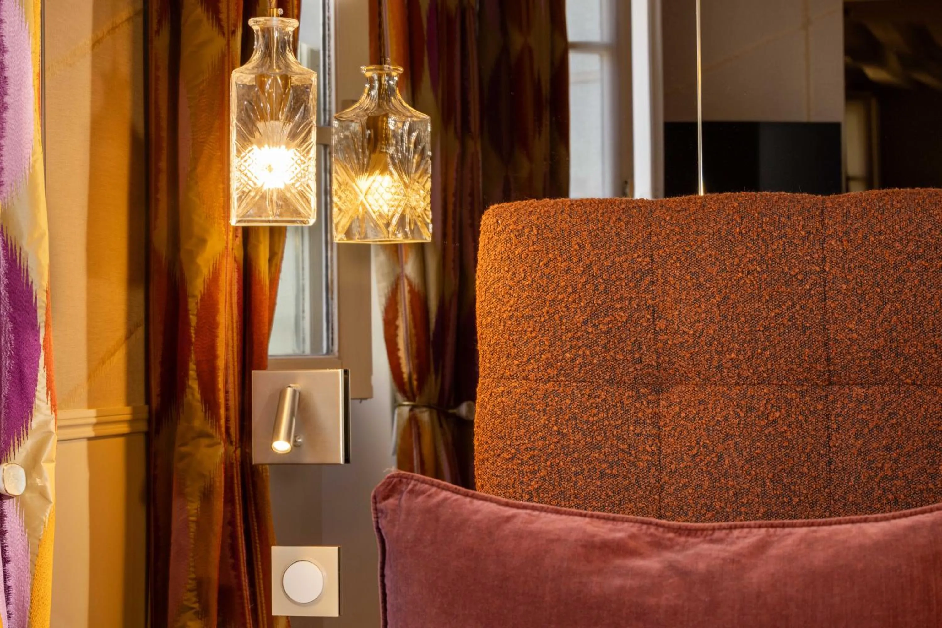 Decorative detail in Dauphine Saint Germain