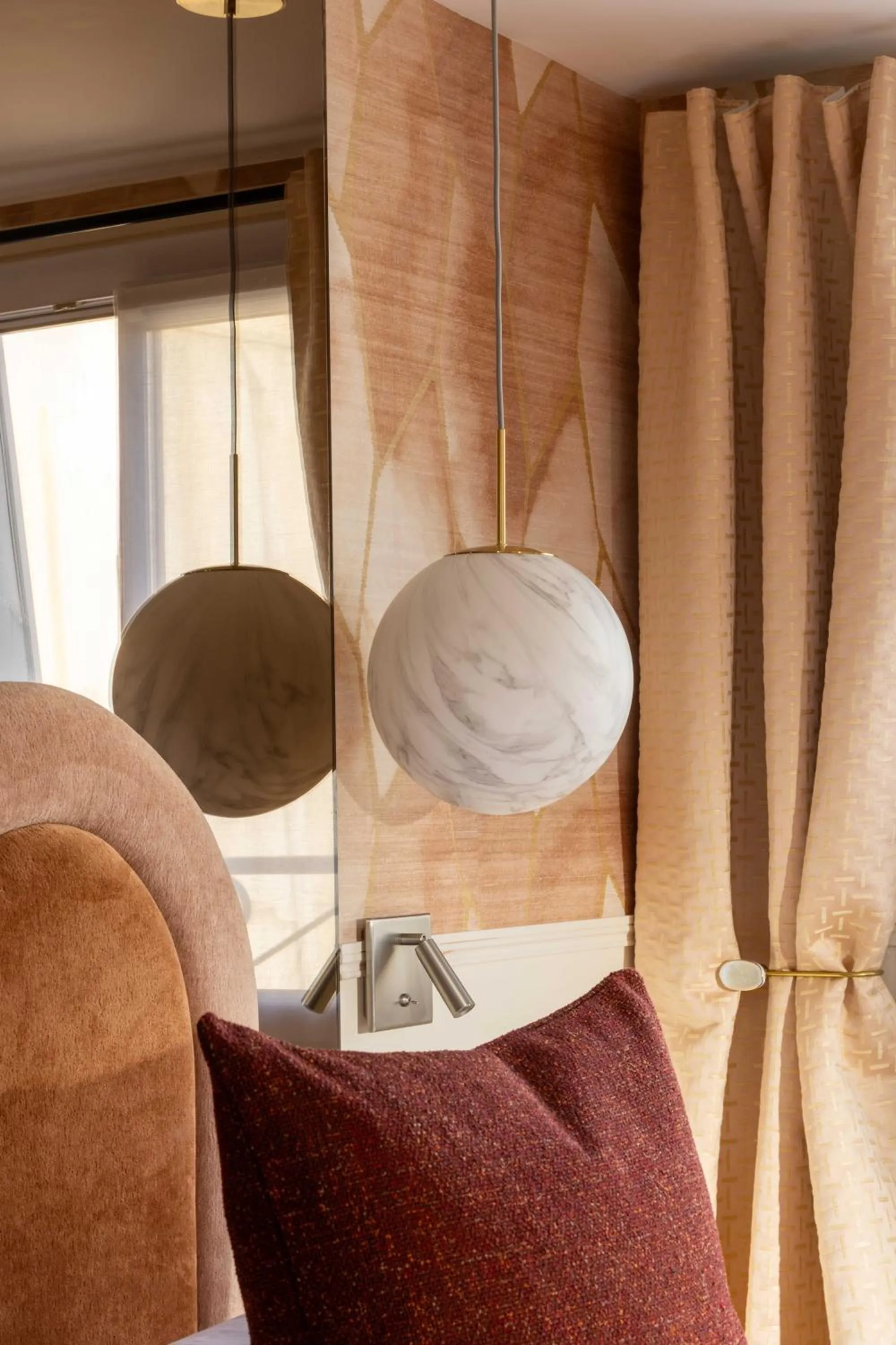 Bedroom in Dauphine Saint Germain