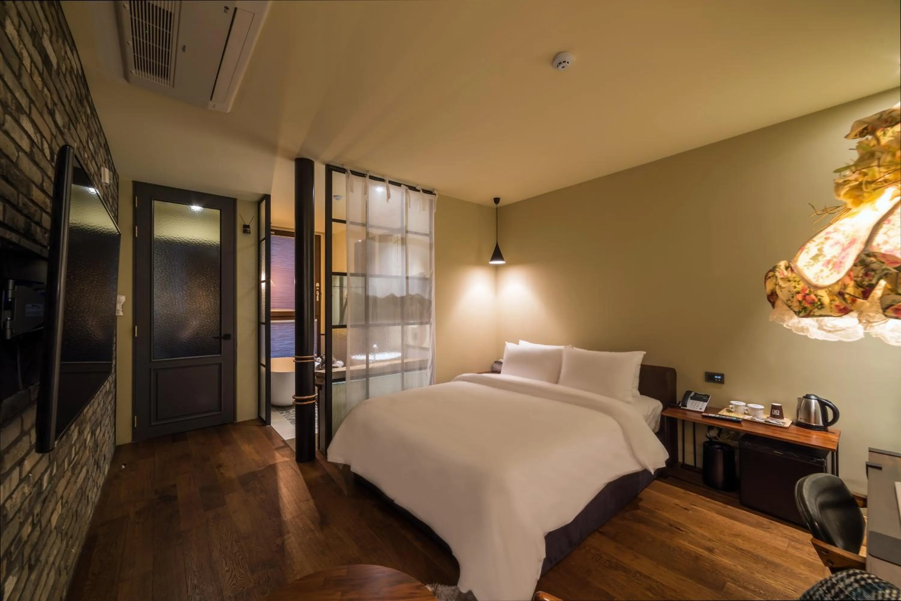 Bedroom, Bed in Hotel March