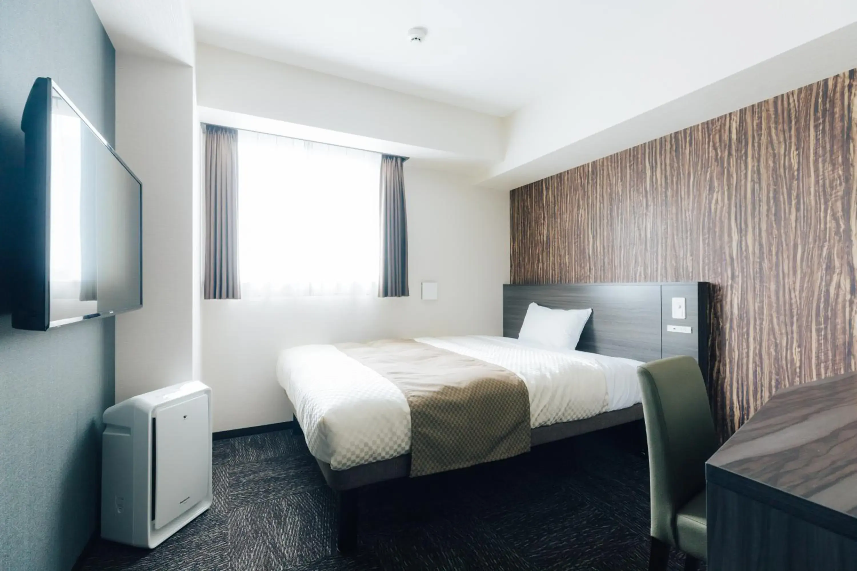 Photo of the whole room, Bed in Hotel KAN-RAKU Fujisan Gotemba Photo of the whole room, Bed in Hotel KAN-RAKU Fujisan Gotemba
